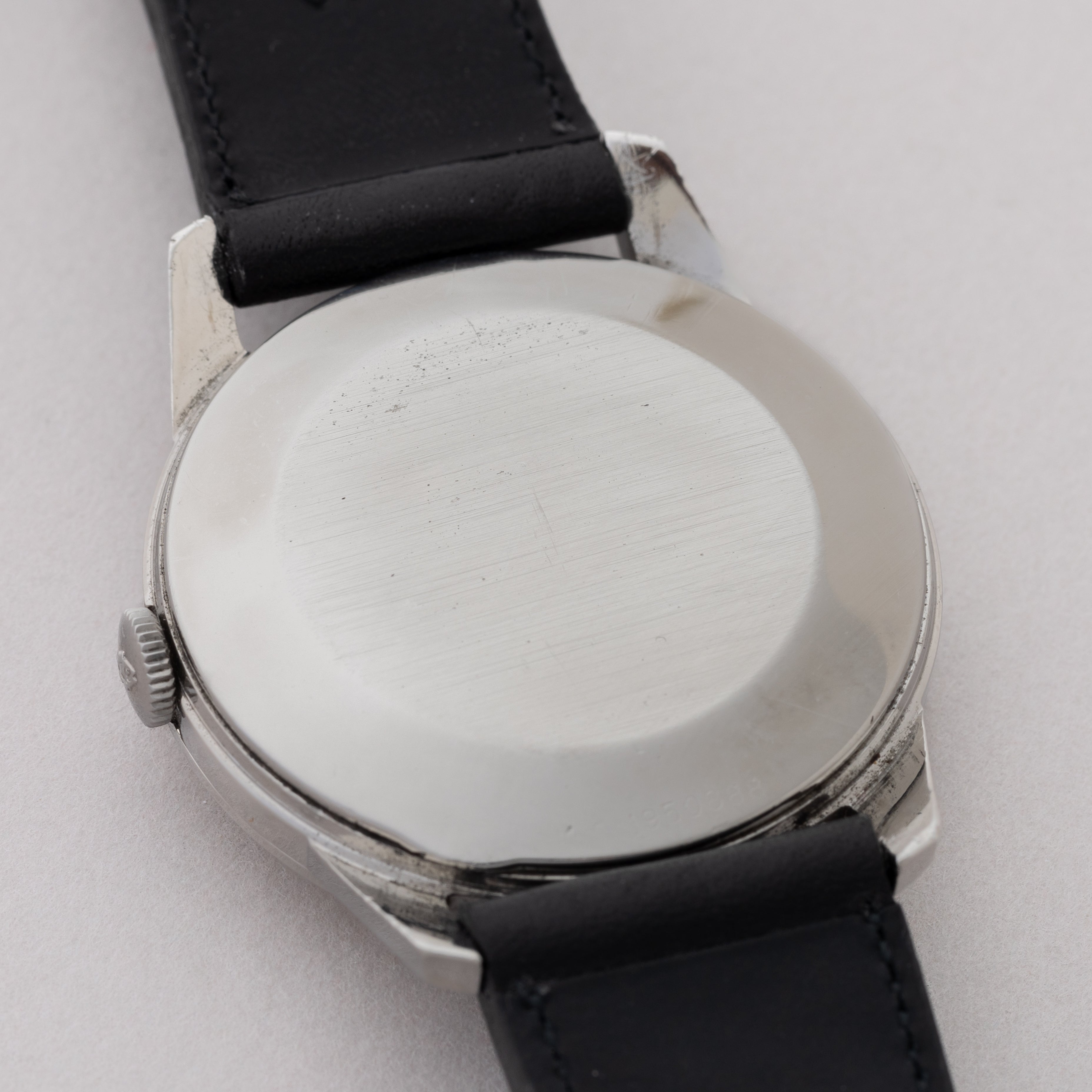 IWC ラウンドケース 1972年製 Cal.8541B オートマチック