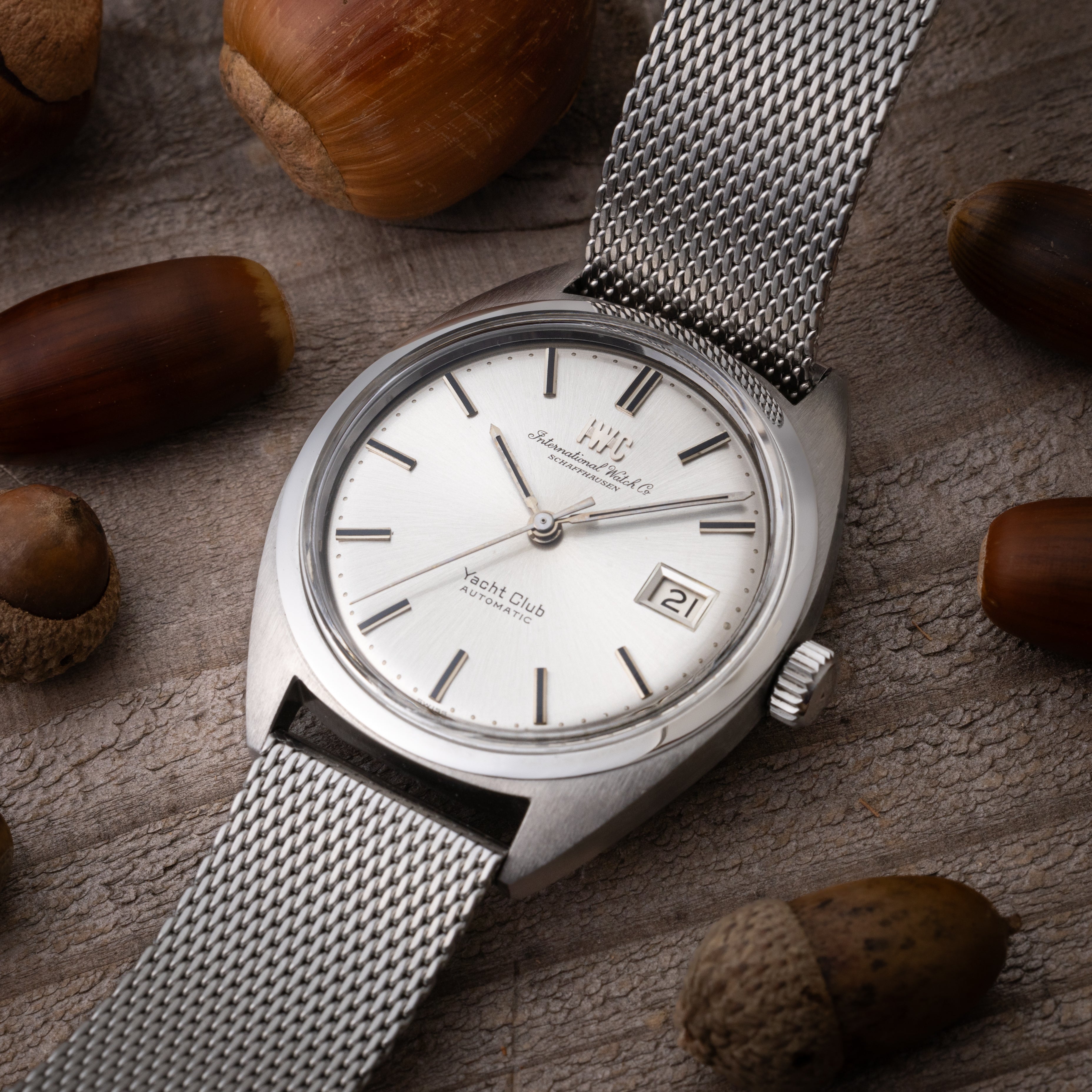 IWC ヨットクラブ1970年製(昭和45年製) Cal.8541B メッシュブレス付き