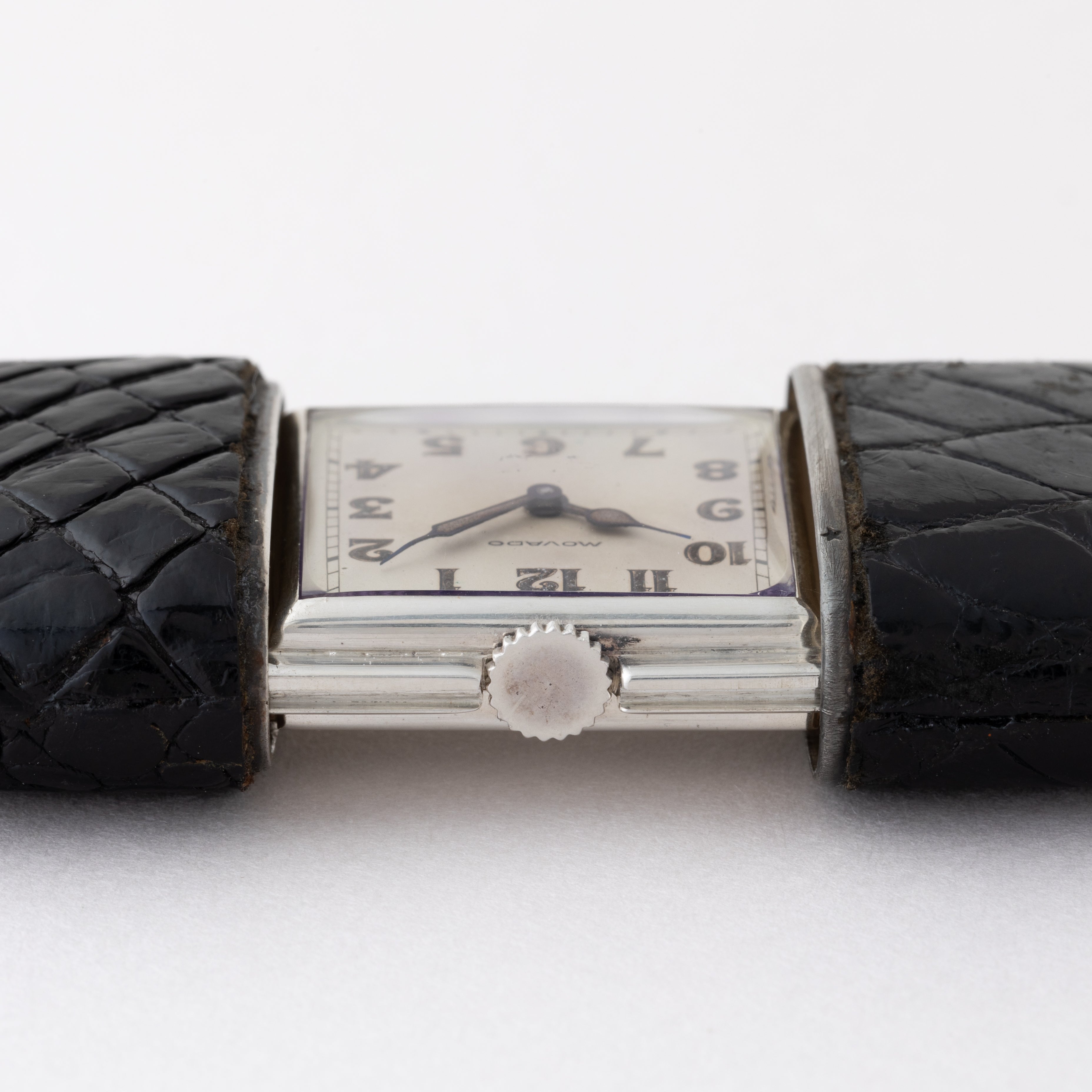 モバード エルメト 銀無垢ケース革巻き トラベルウォッチ 手巻き 1940年代製