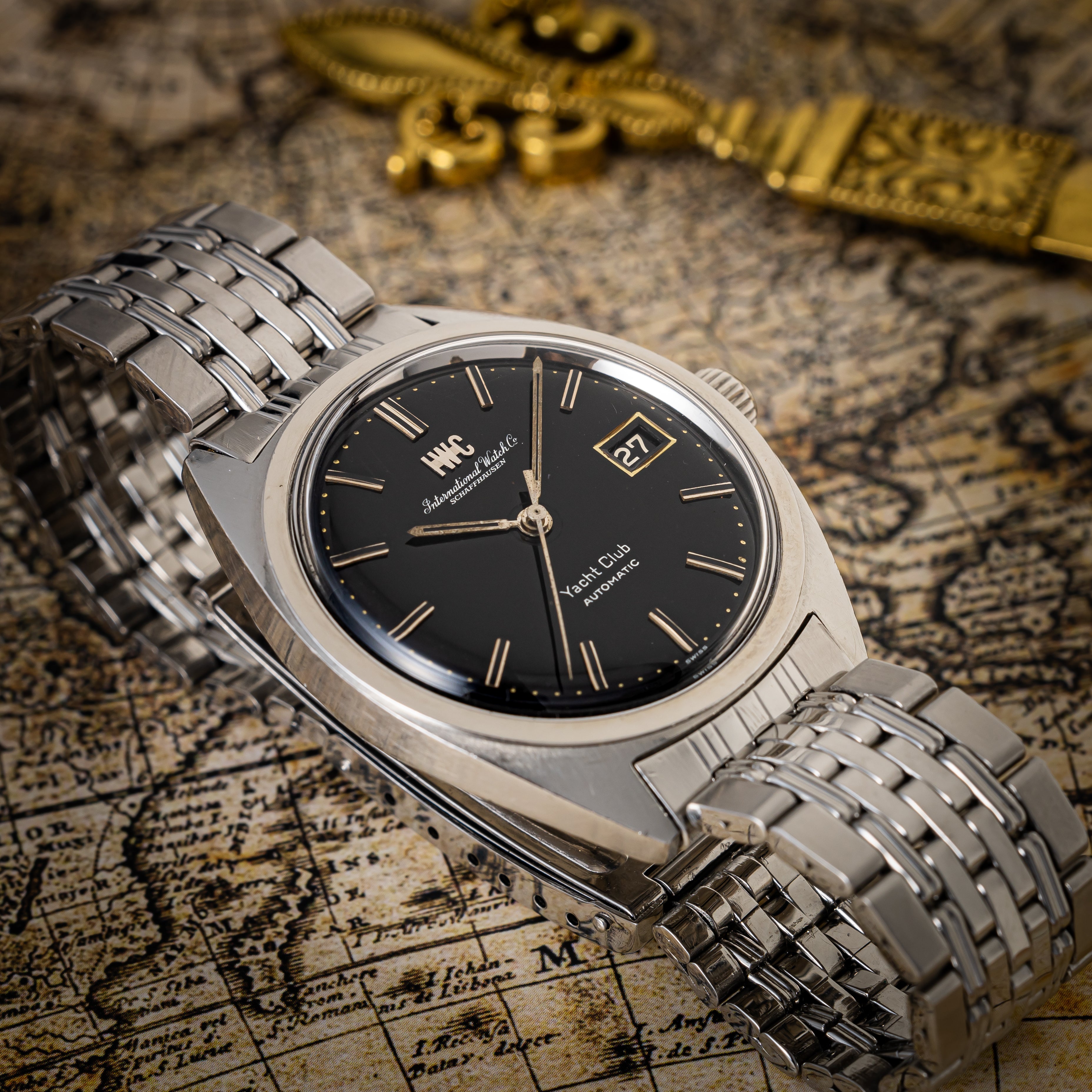 IWC ヨットクラブ 1966年製 オリジナルブラックダイヤル 純正ゲイフレアーブレス Cal.8541