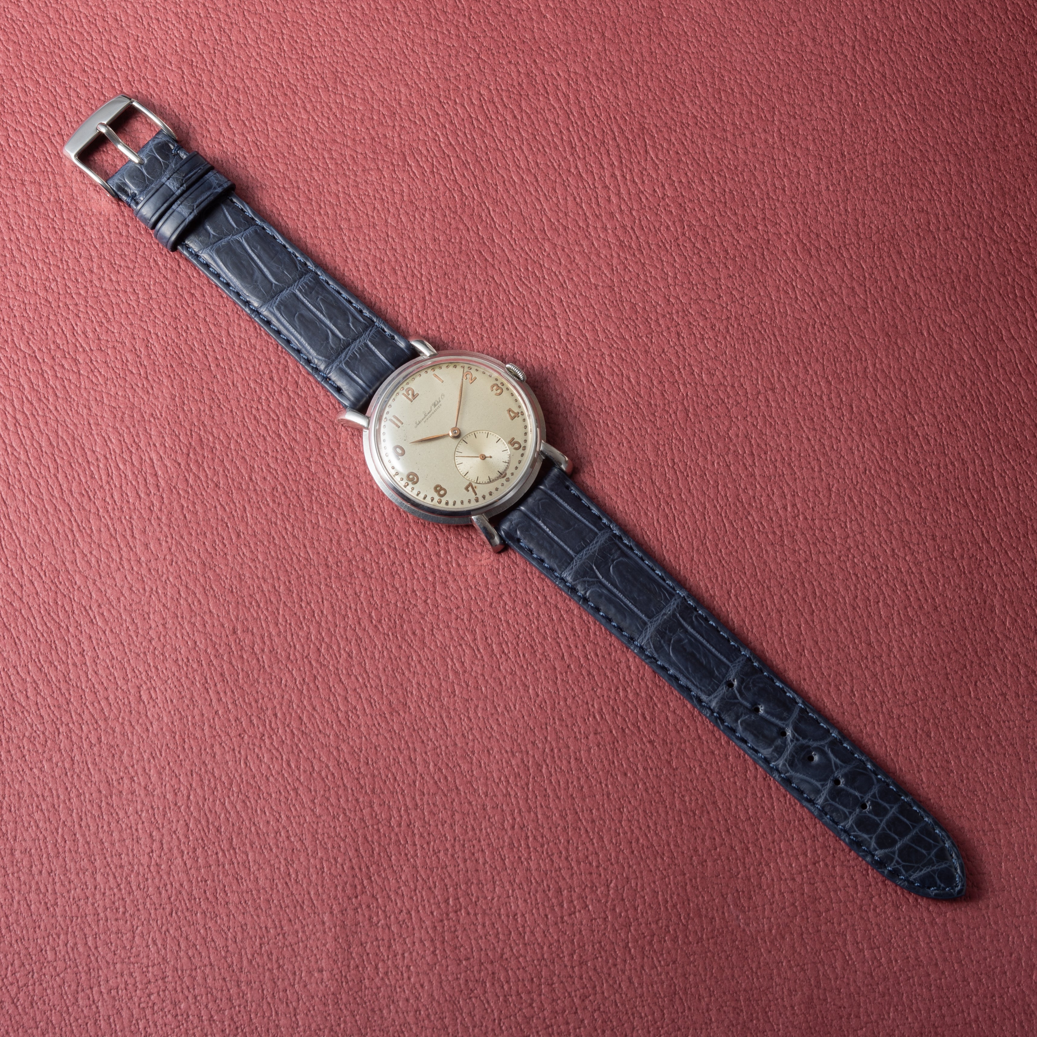 IWC 36㎜ラウンドケース 1947年製 スモールセコンド 手巻き Cal.88