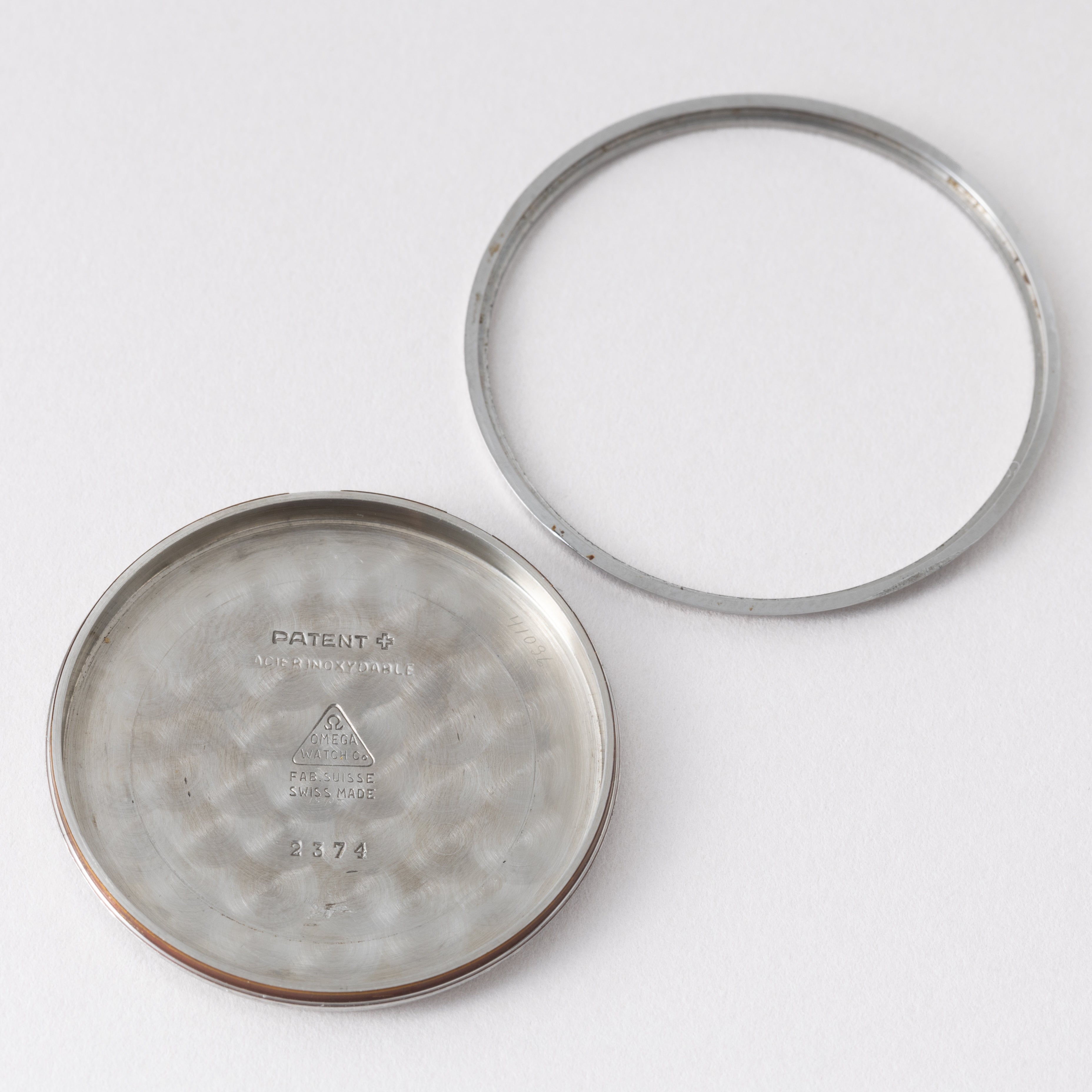 オメガ バンパー式オメガ初オートマチック 1943年製 ツートンアラビアダイヤル