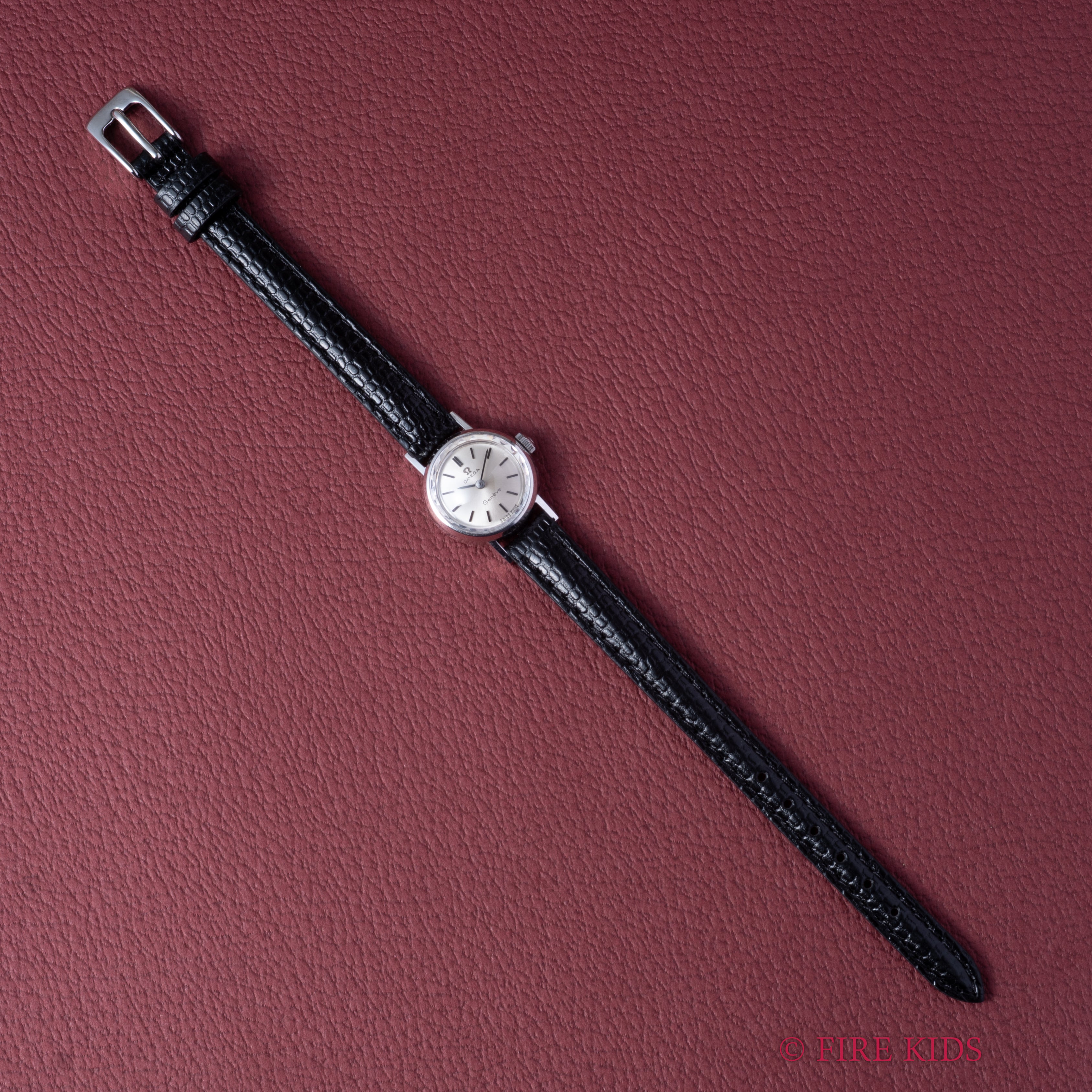 オメガ ジュネーブ レディース 14金無垢ホワイトゴールド 1968年製 手巻き カットガラス