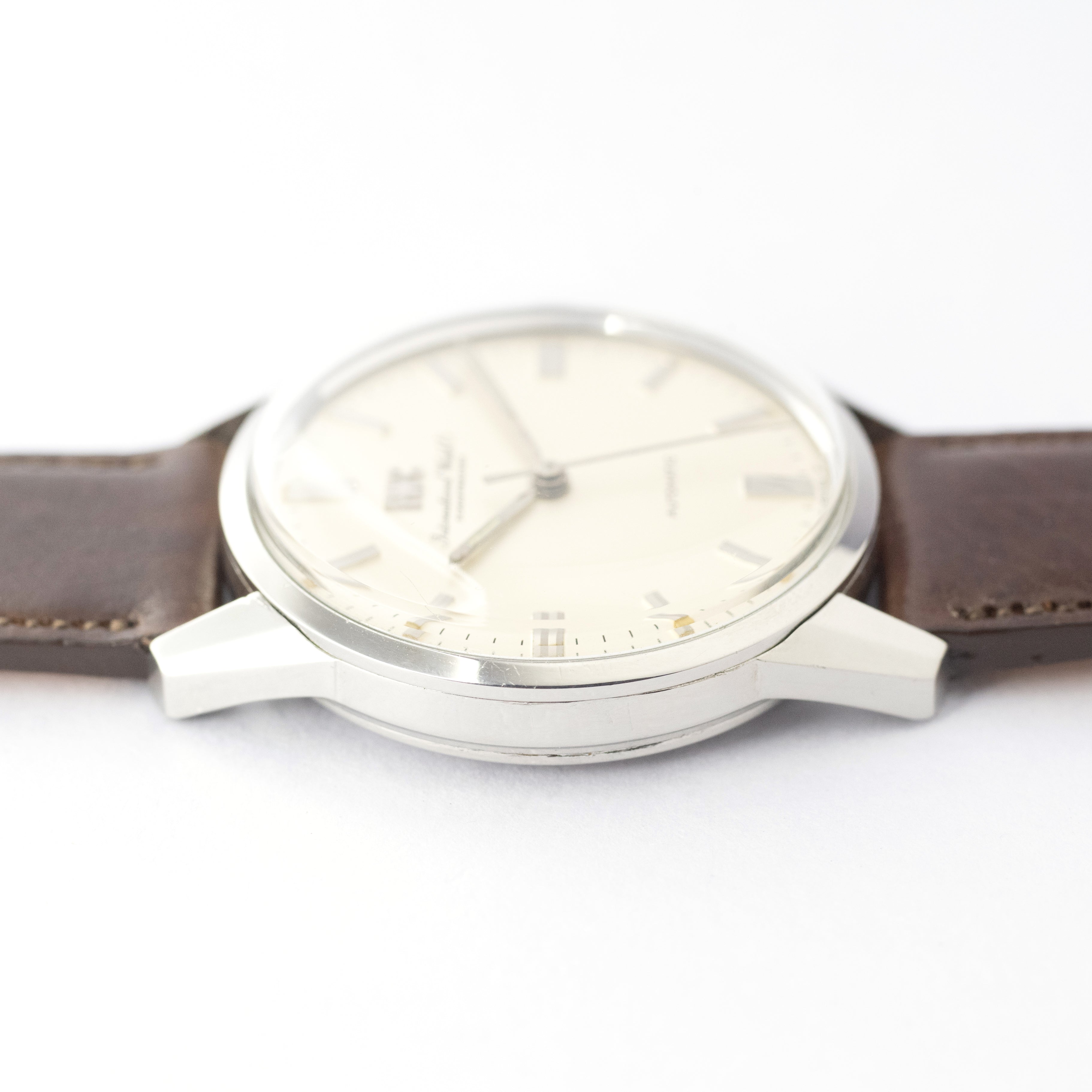 IWC ラウンド オートマチック 1969年製 Cal.854