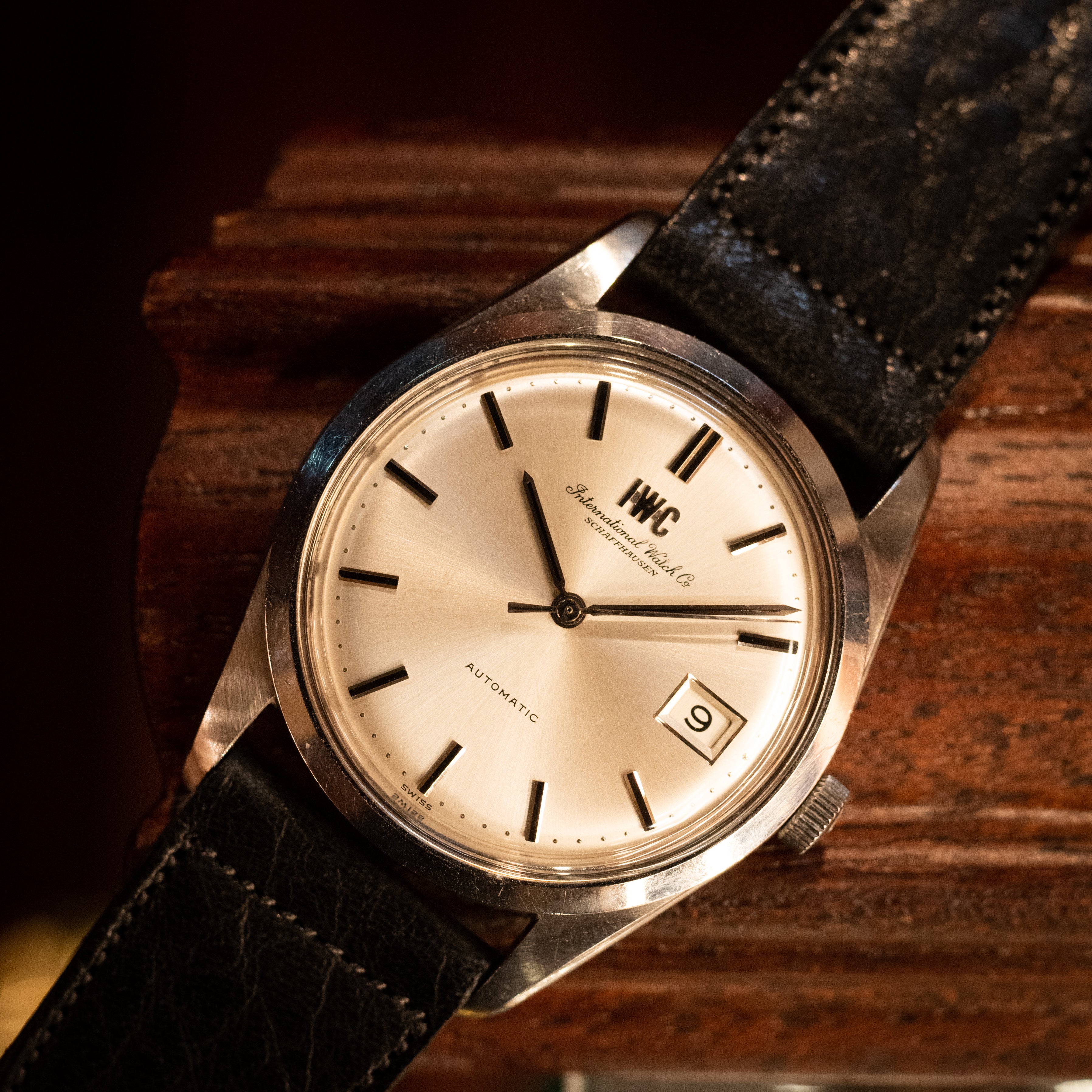 IWC 1971年製 ラウンドケース Ref.817A Cal.8541B お魚リューズ