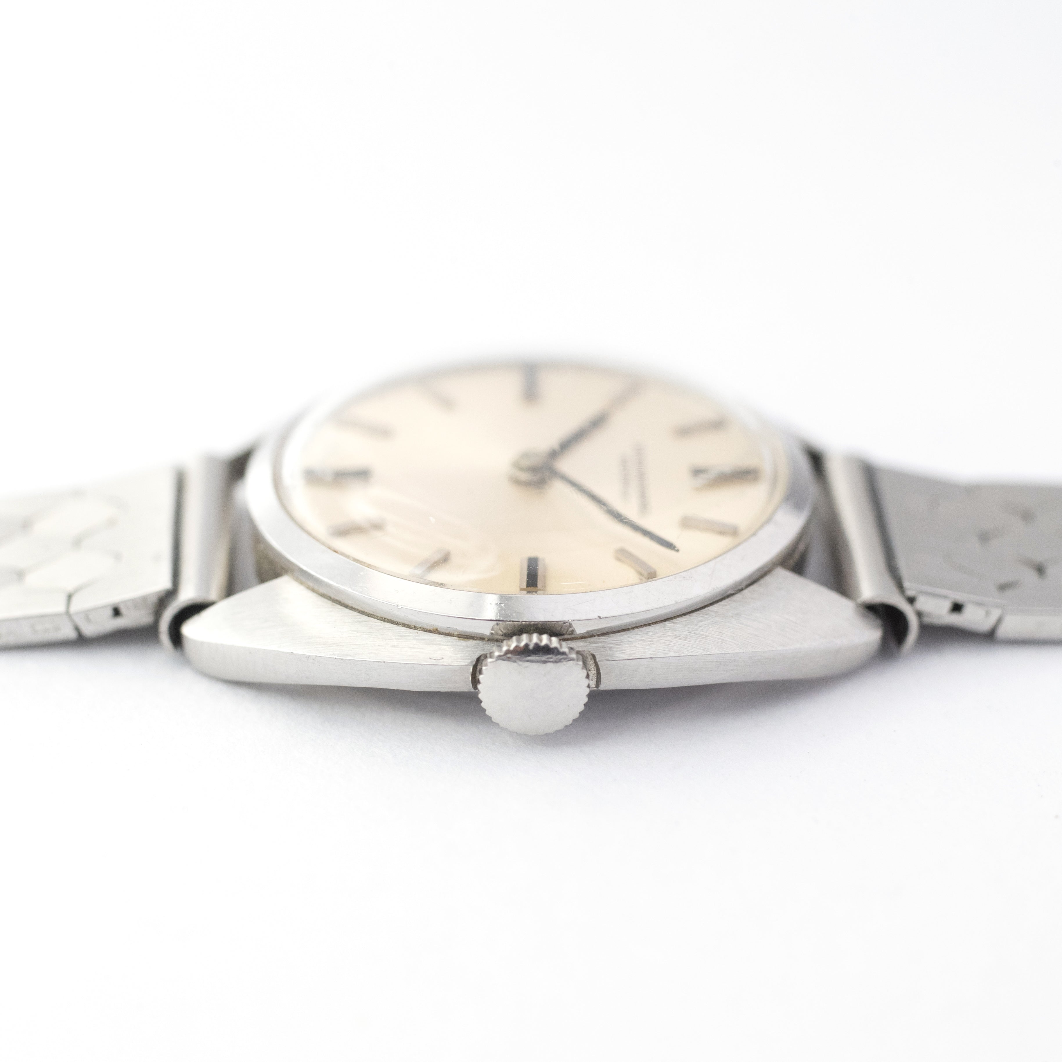 IWC レディース 1969年製 トノーケース Cal.41 手巻き