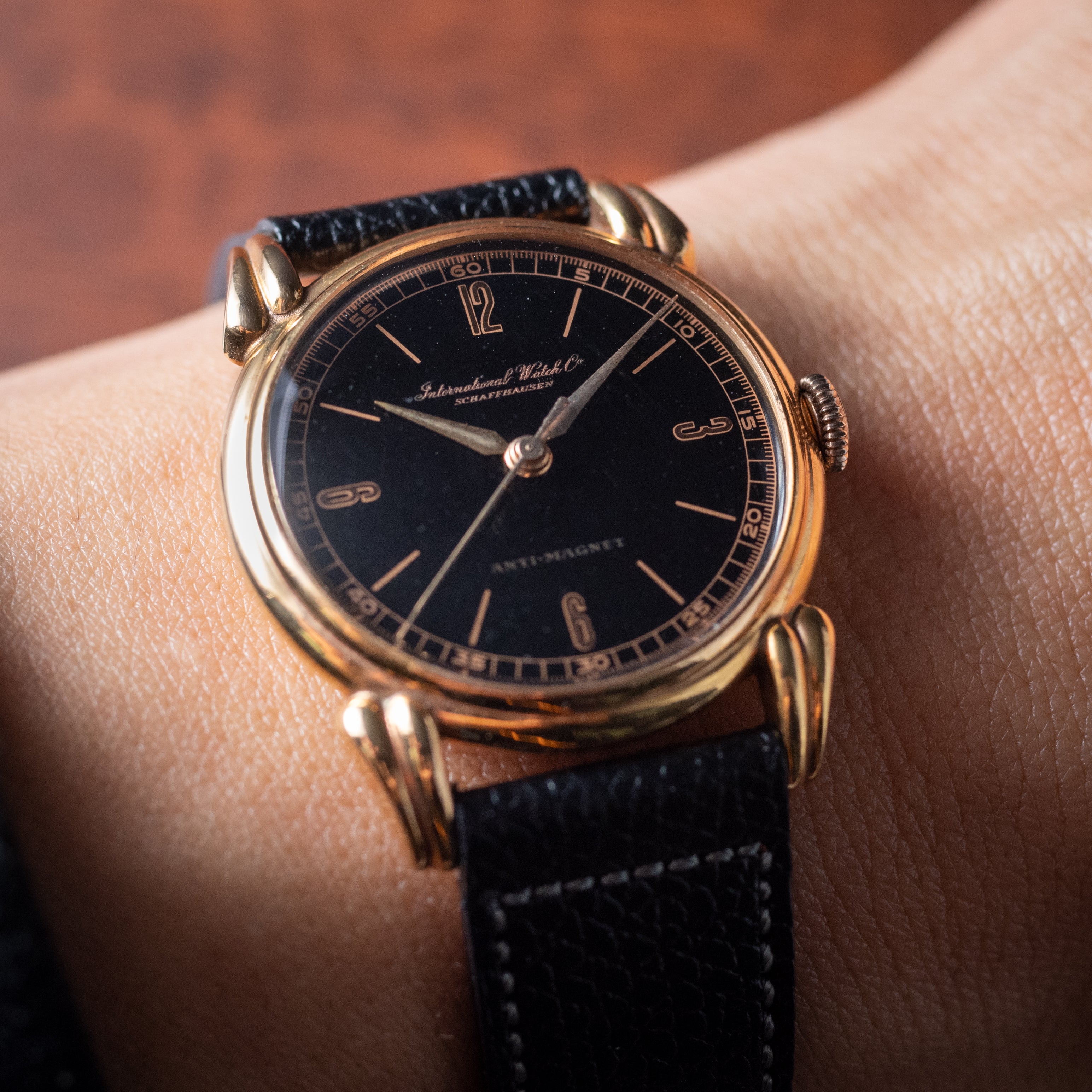 IWC オリジナルブラックダイヤル Cal.60 1940年代製 金張りケース 手巻 オールドインター