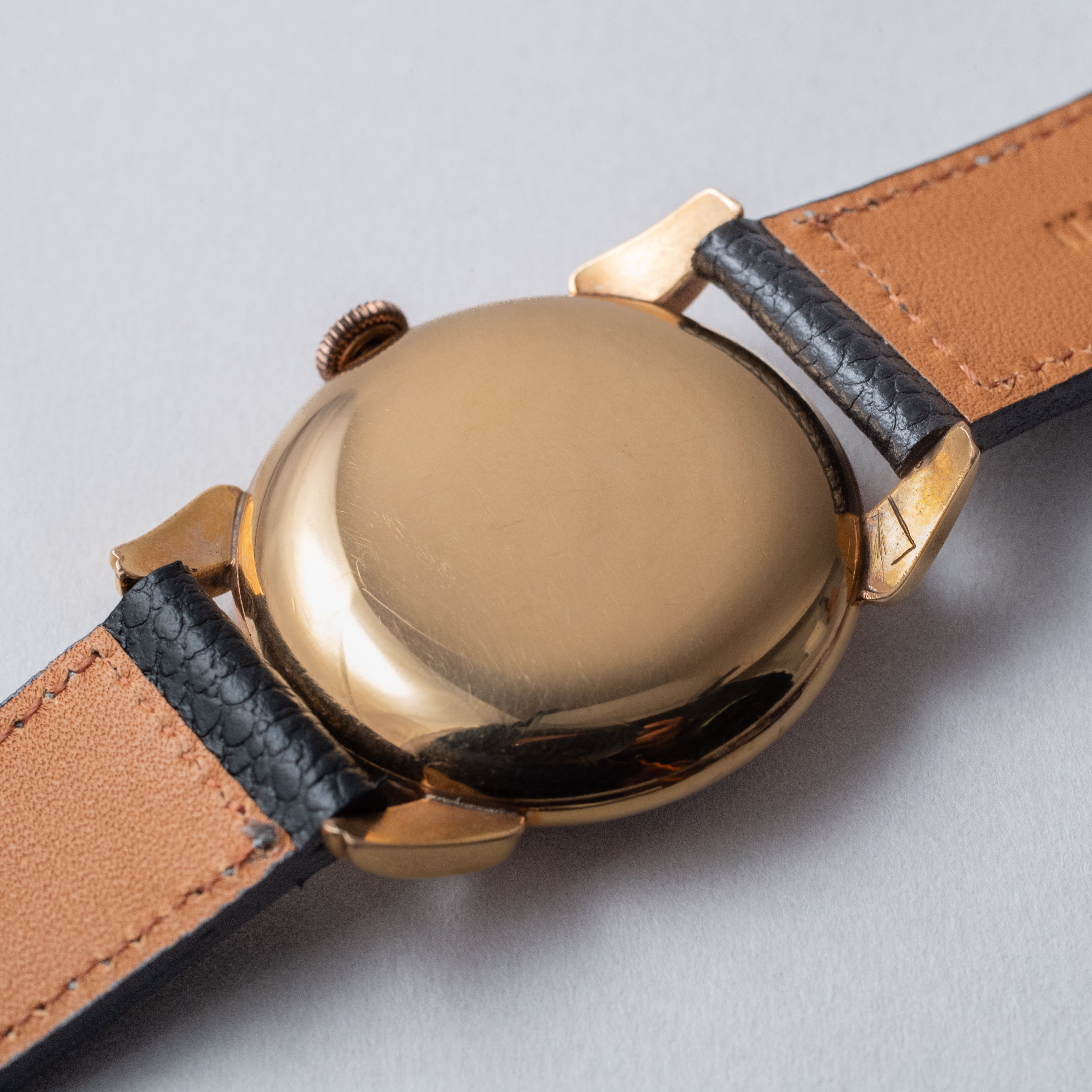 IWC オリジナルブラックダイヤル Cal.60 1940年代製 金張りケース 手巻 オールドインター