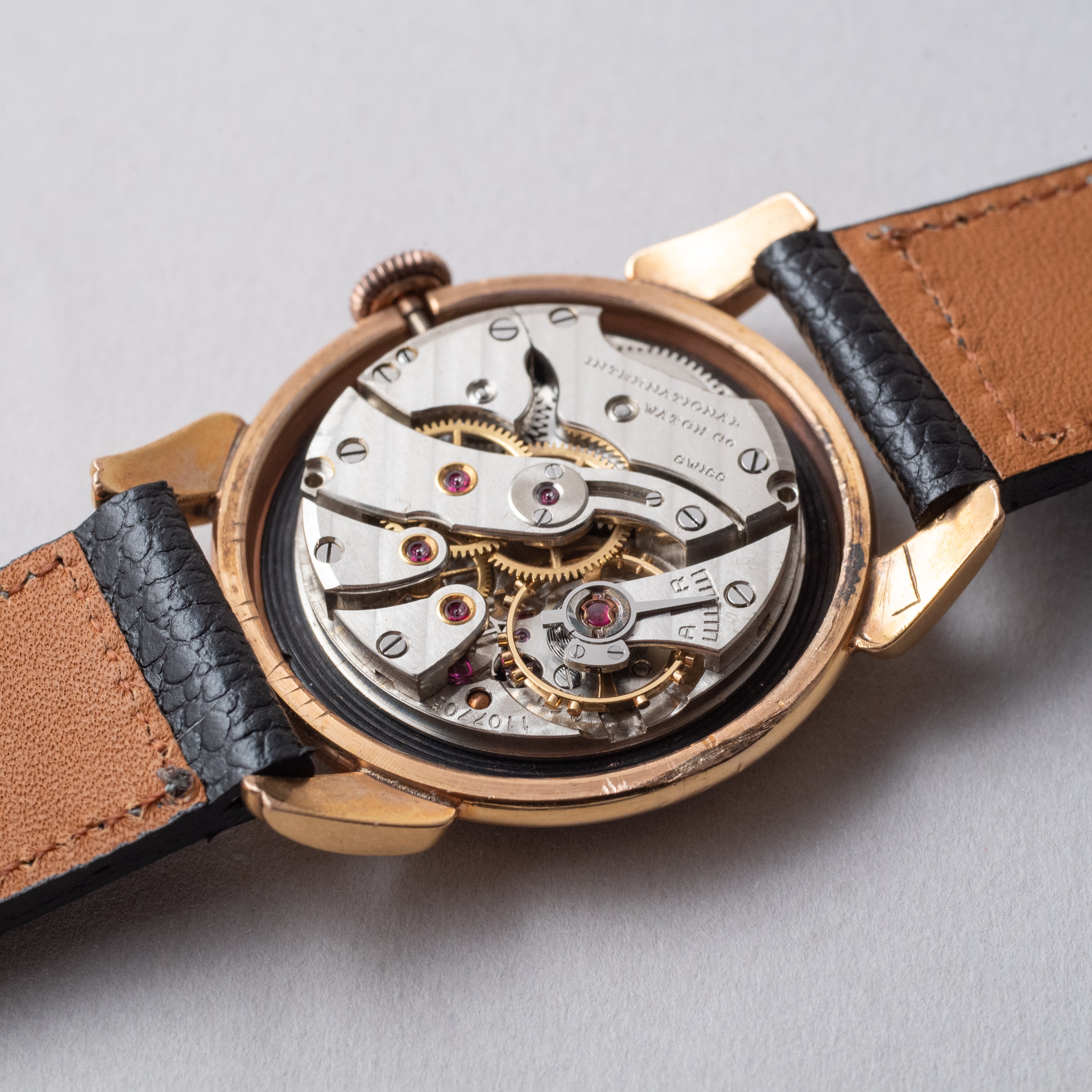 IWC オリジナルブラックダイヤル Cal.60 1940年代製 金張りケース 手巻 オールドインター