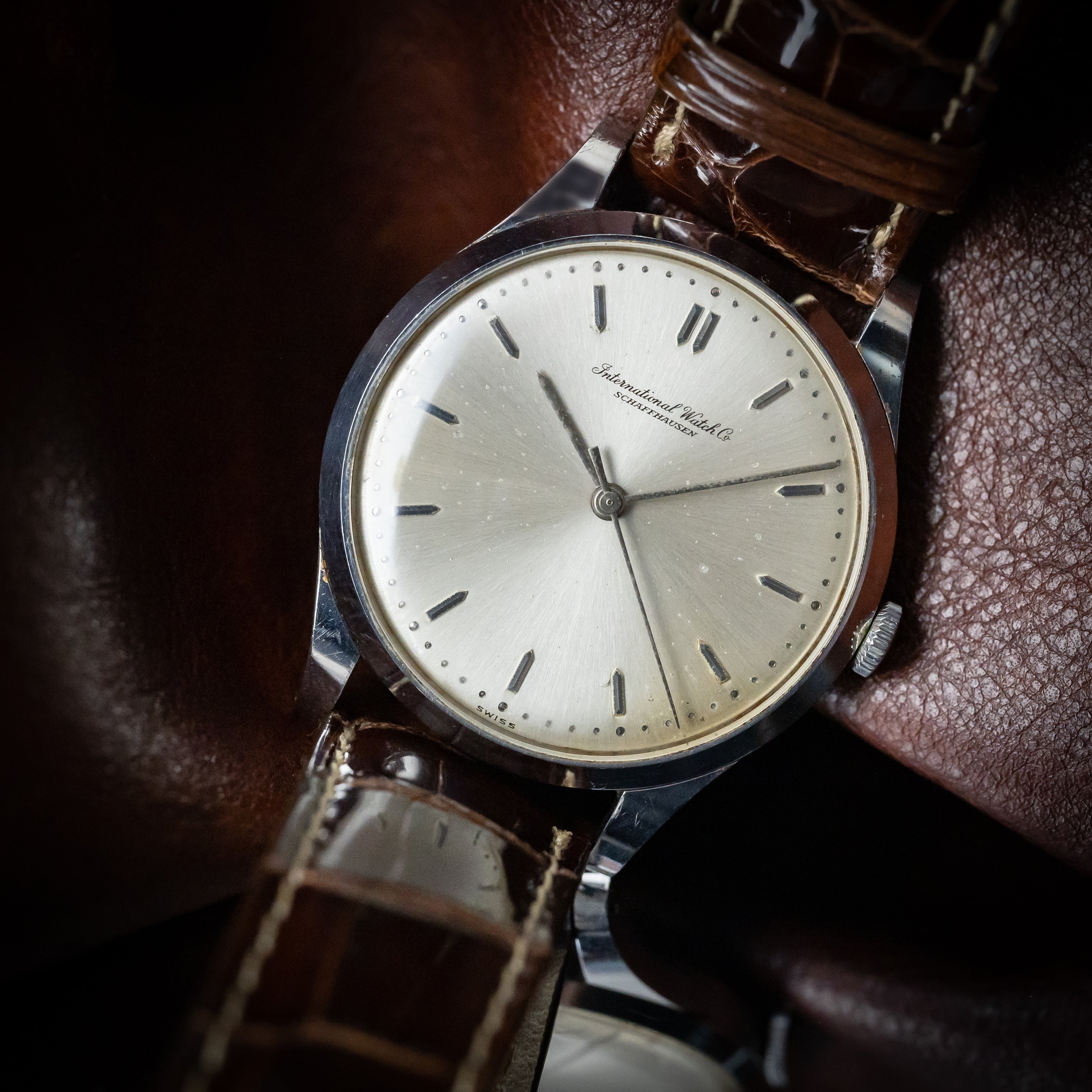 IWC ラウンドケース1965年製 手巻き Cal.89