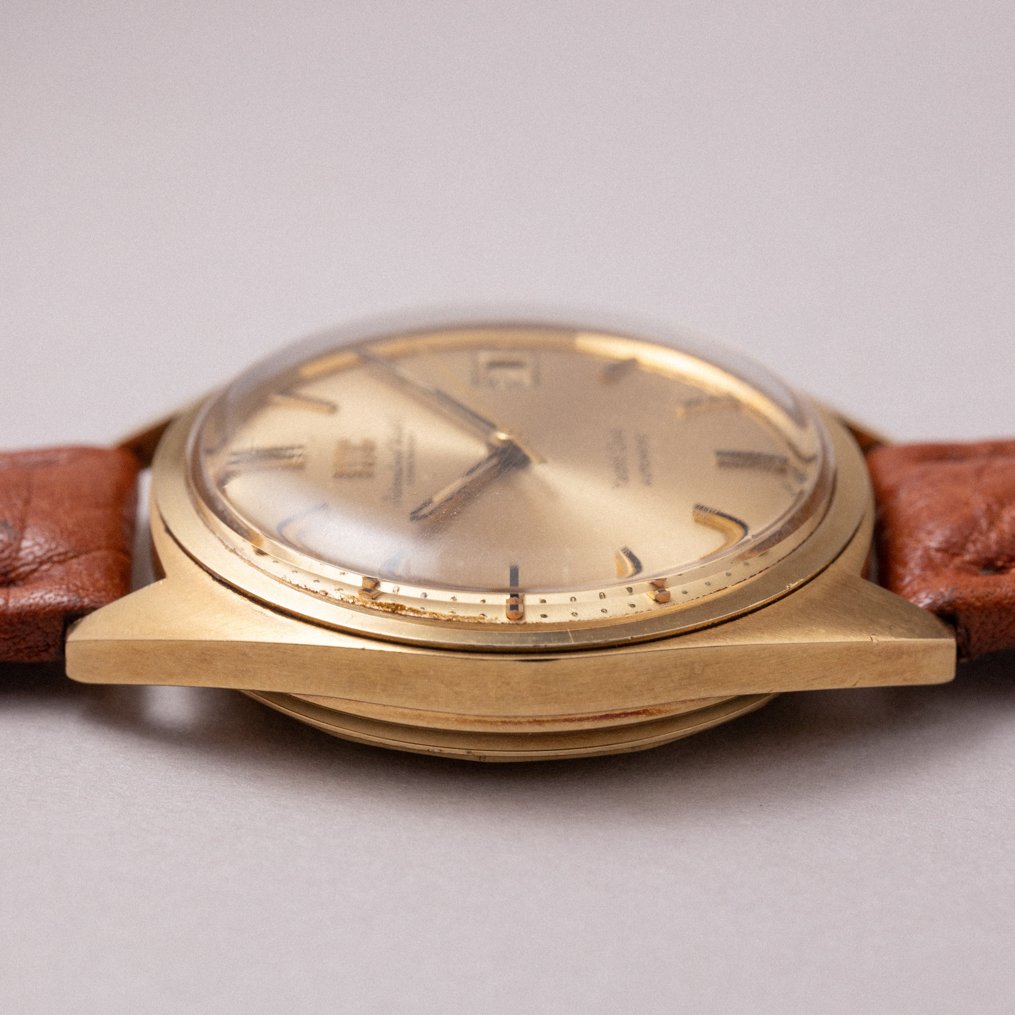 IWC ヨットクラブ 1973年製 18金無垢ケース Cal.8541B