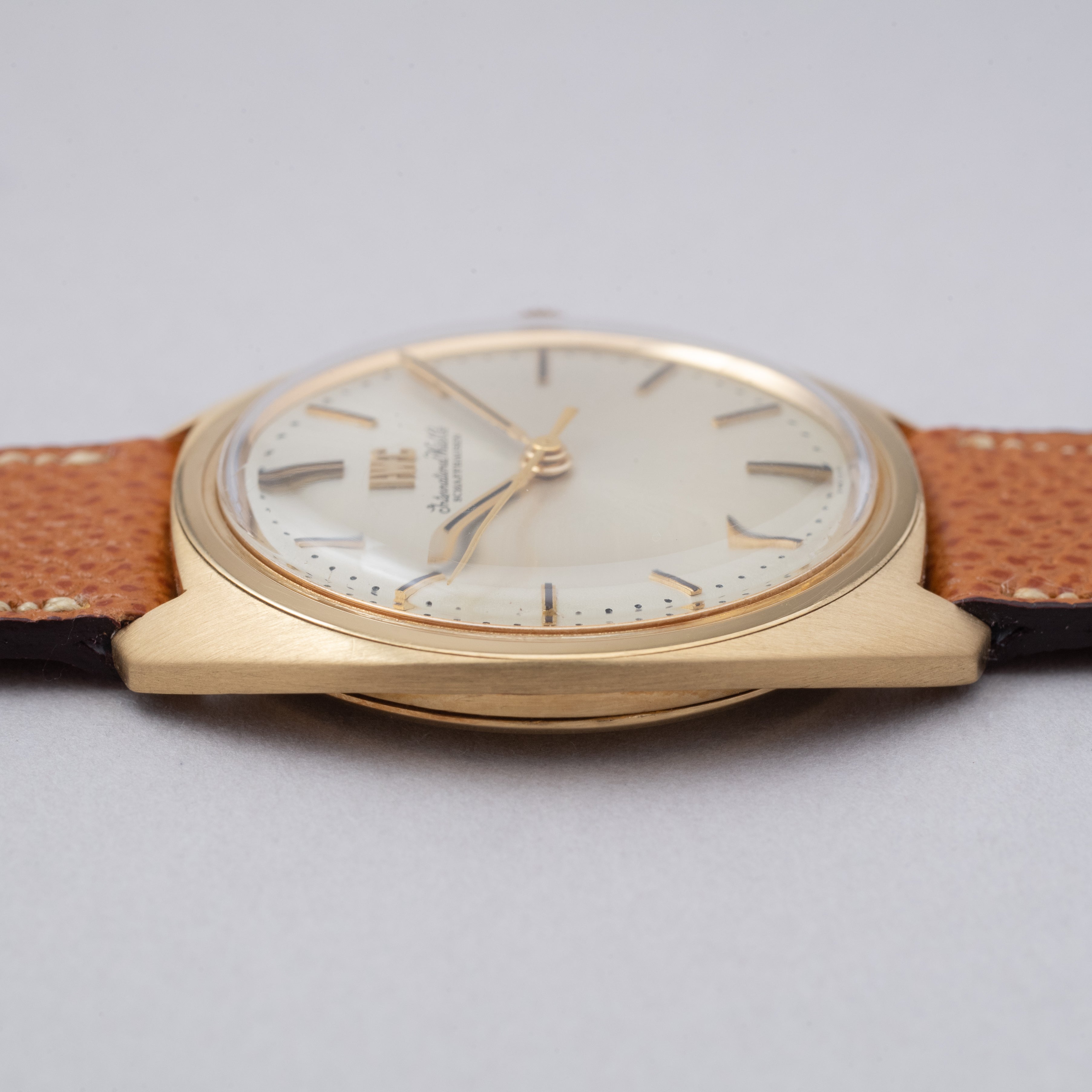 IWC 18金無垢ケース Cal.403 1970年製/昭和45年製 手巻き式