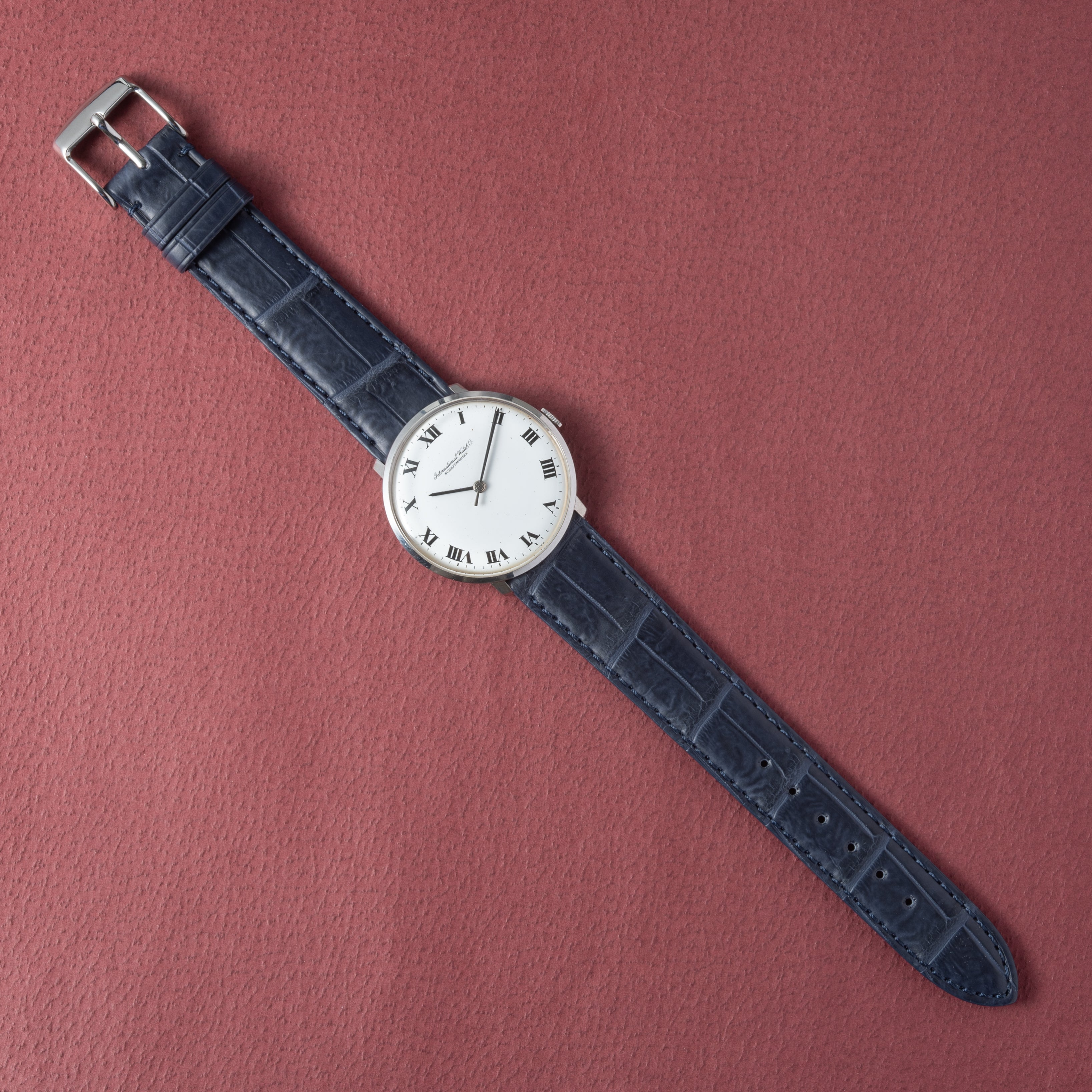 IWC ラウンドケース 1969年製 手巻き Cal.402 ホワイトローマンダイヤル