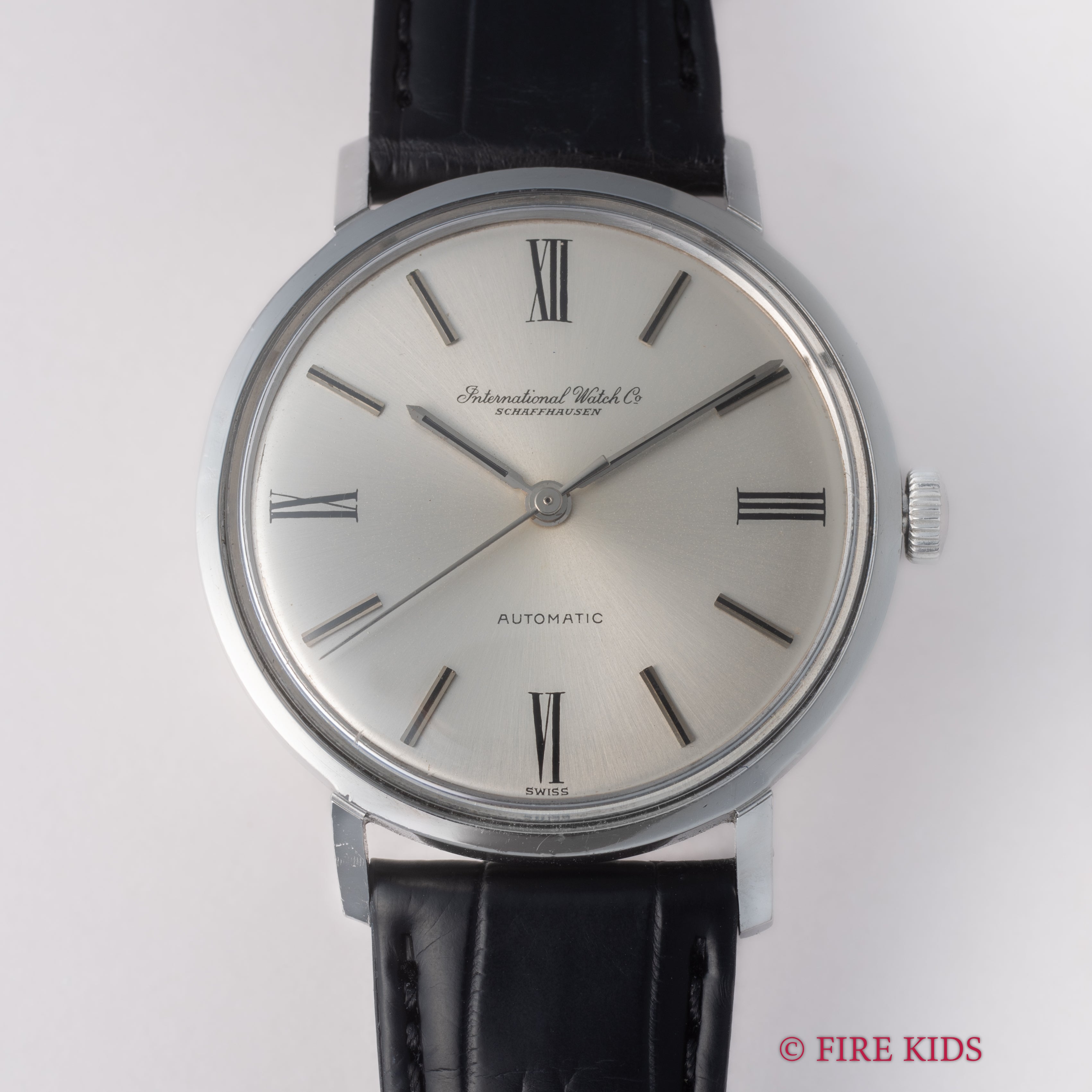 IWC 1964年製 ラウンドケース ペラトン式自動巻き Cal.854 飛びローマンダイヤル Ref.818A