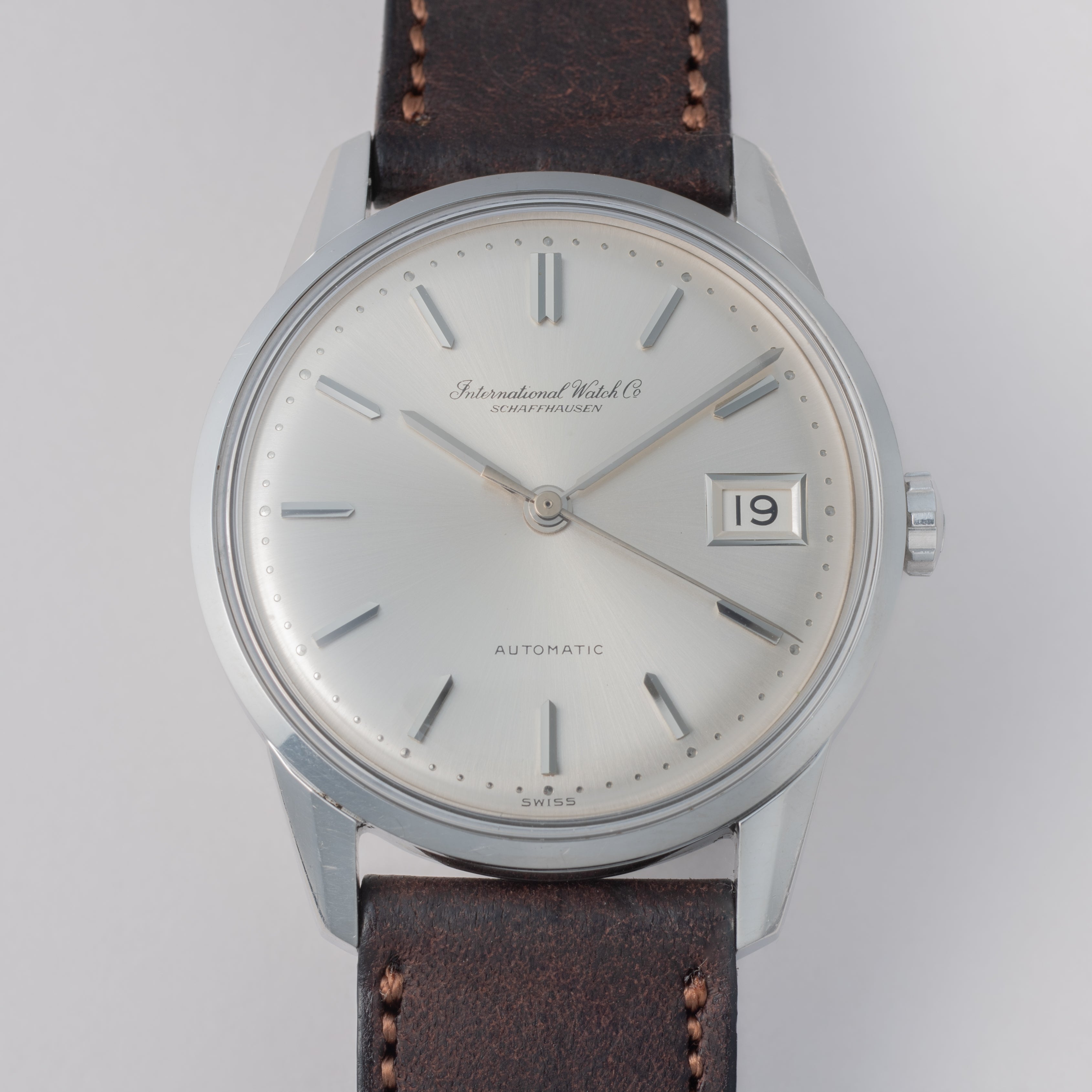 IWC 1967年製 ラウンドモデル ペラトン式自動巻き Cal.8541 筆記体ロゴ