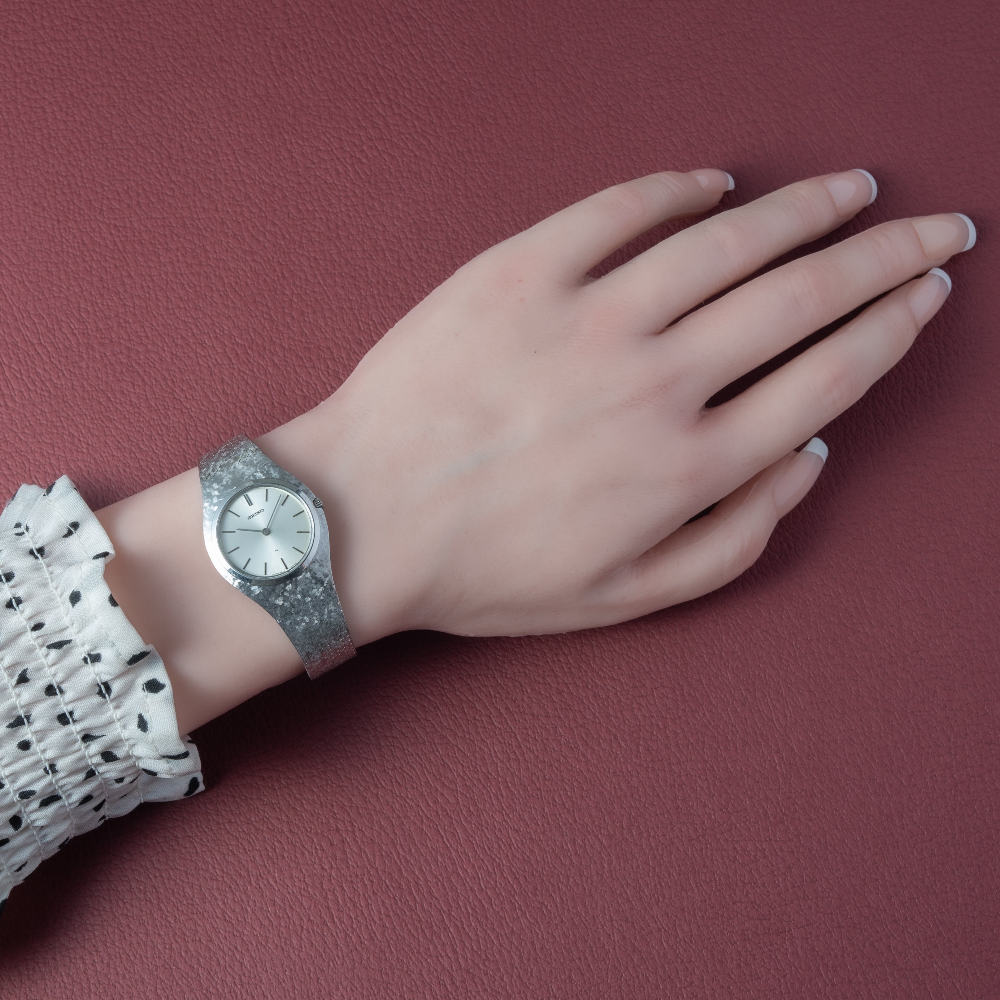 SEIKO 1974年製 18金無垢ホワイトゴールドレディースウオッチ 手巻き