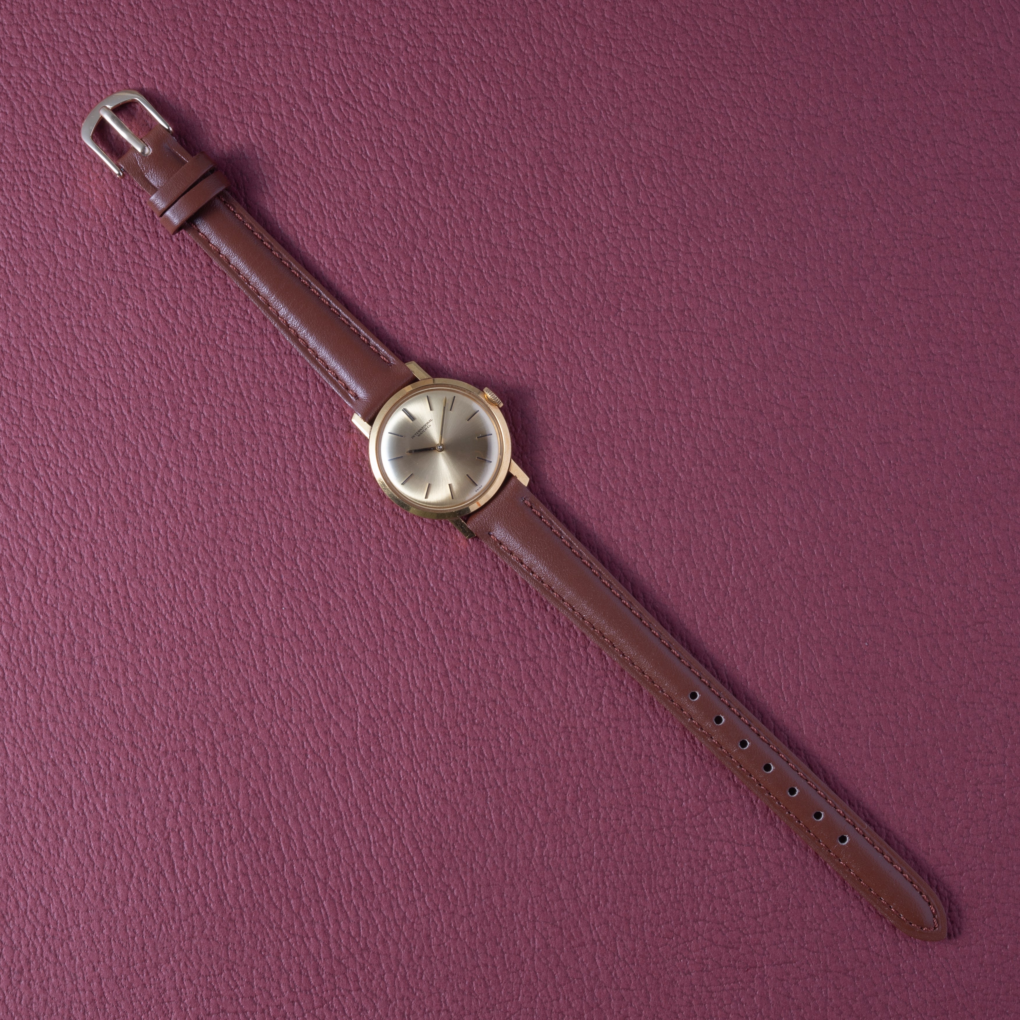 IWC レディース 18金無垢ラウンドケース 1979年製 手巻き Cal.412