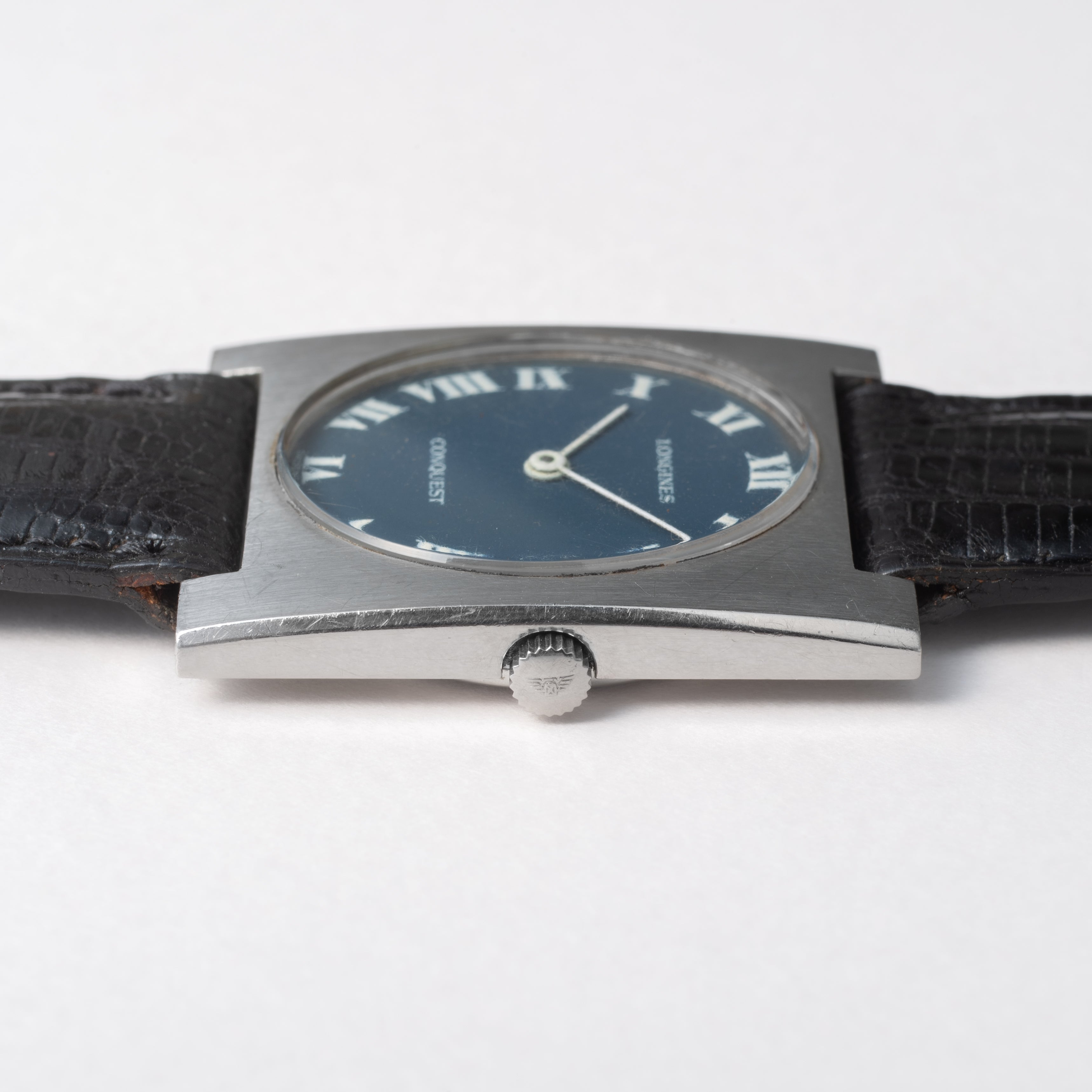 ロンジン コンクエスト レクタンギュラー ブルーローマンダイヤル 1970年代製 純正尾錠付き 薄型手巻き