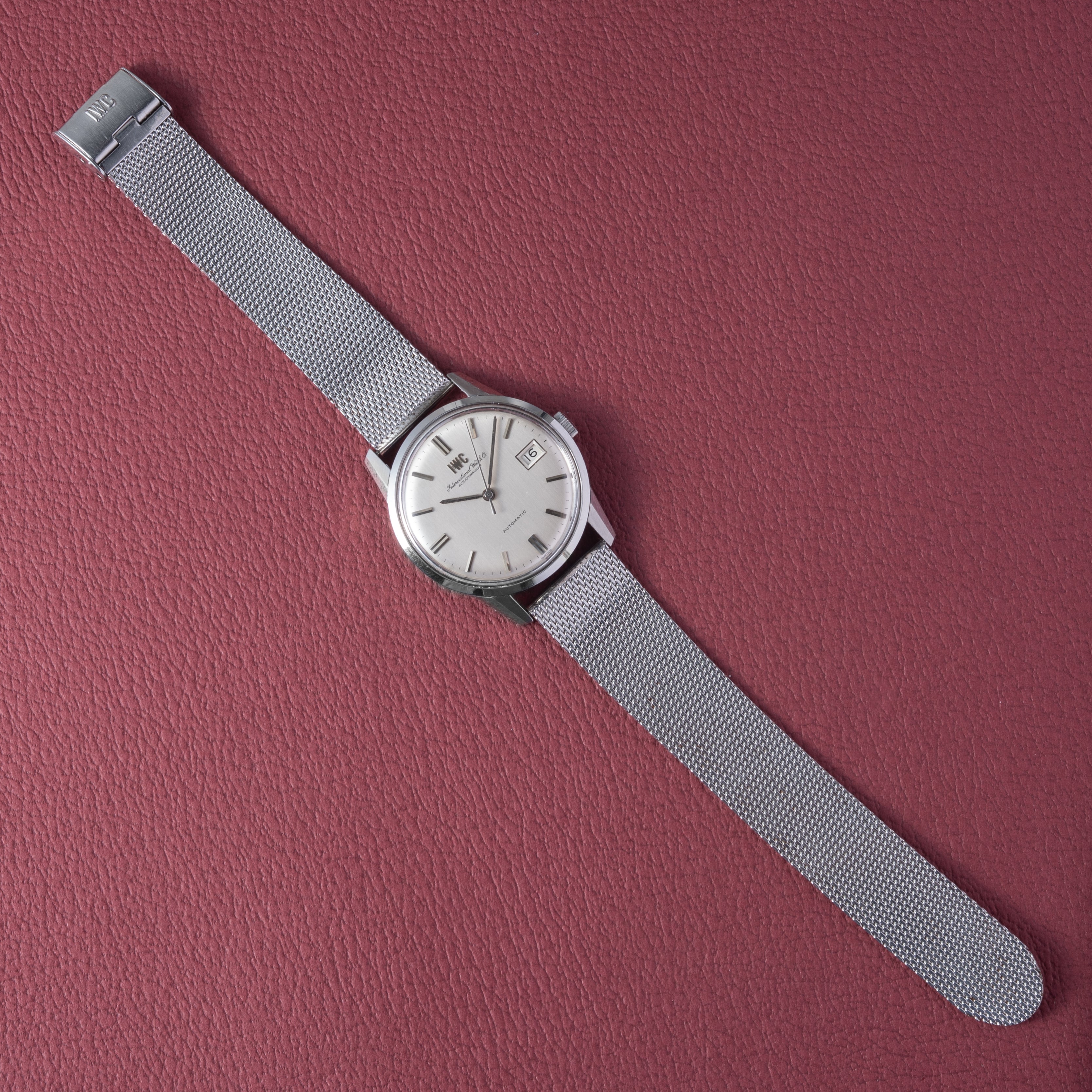 IWC ラウンドケース 1970年製(昭和45年製） Ref.R810A 純正メッシュブレス ペラトン式自動巻Cal.8541B