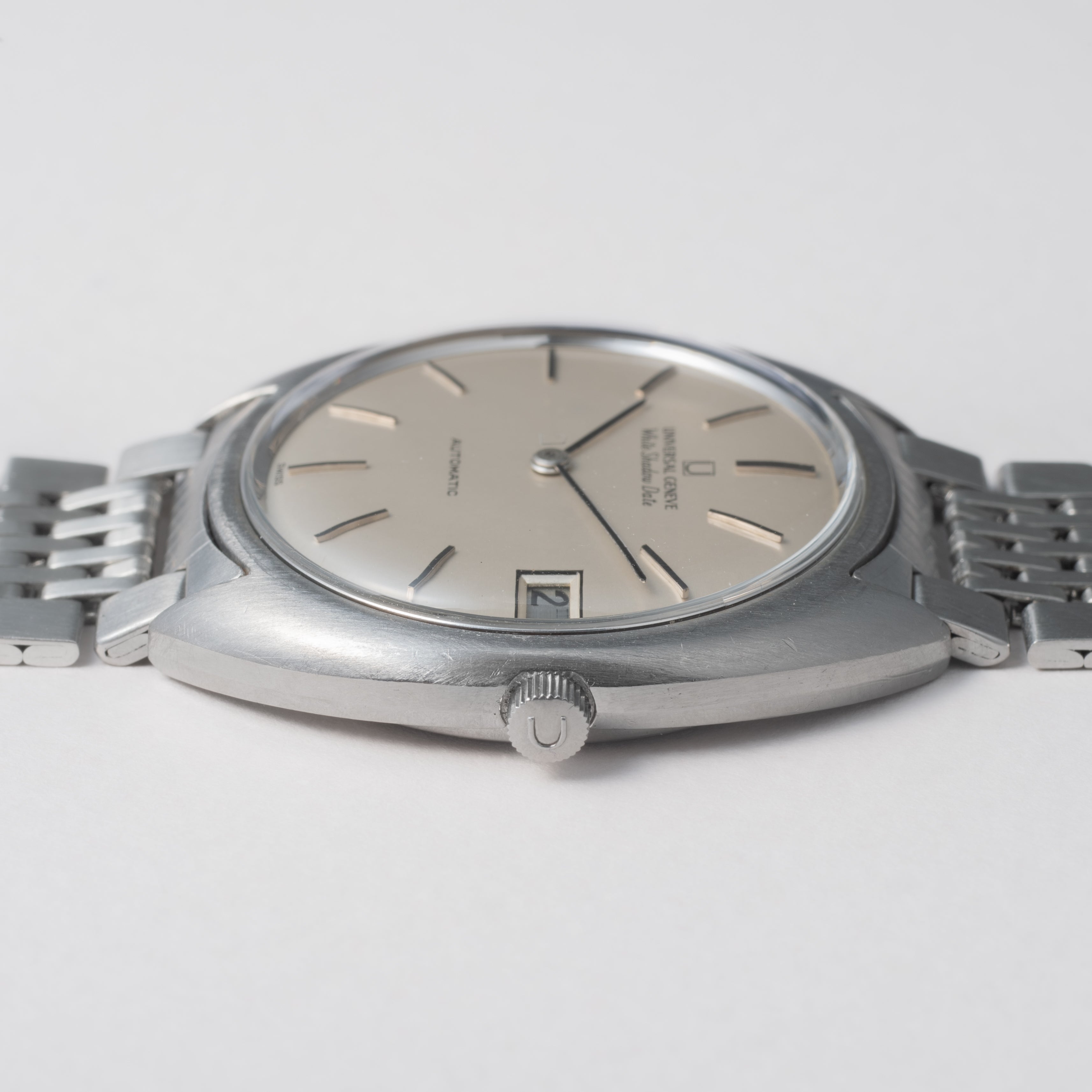 ユニバーサル ジュネーブ ホワイトシャドウ デイト 1970年代製 マイクロローター自動巻き