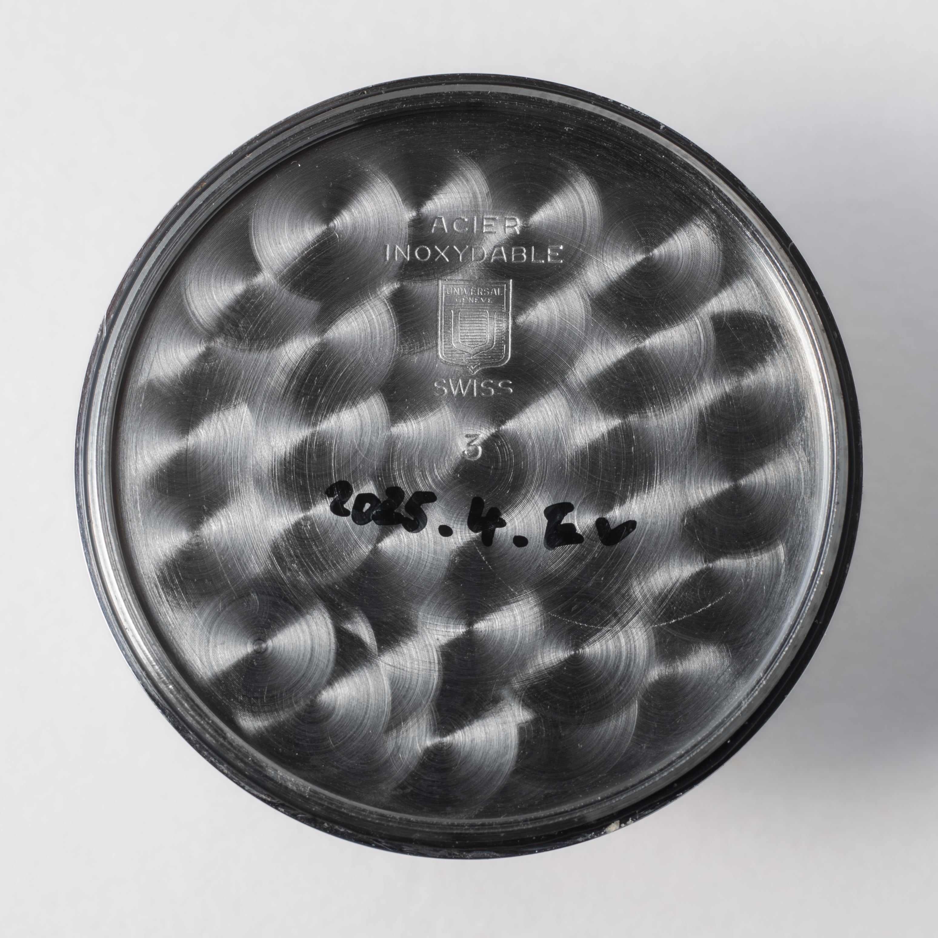 ユニバーサル ジュネーブ ホワイトシャドウ デイト 1970年代製 マイクロローター自動巻き