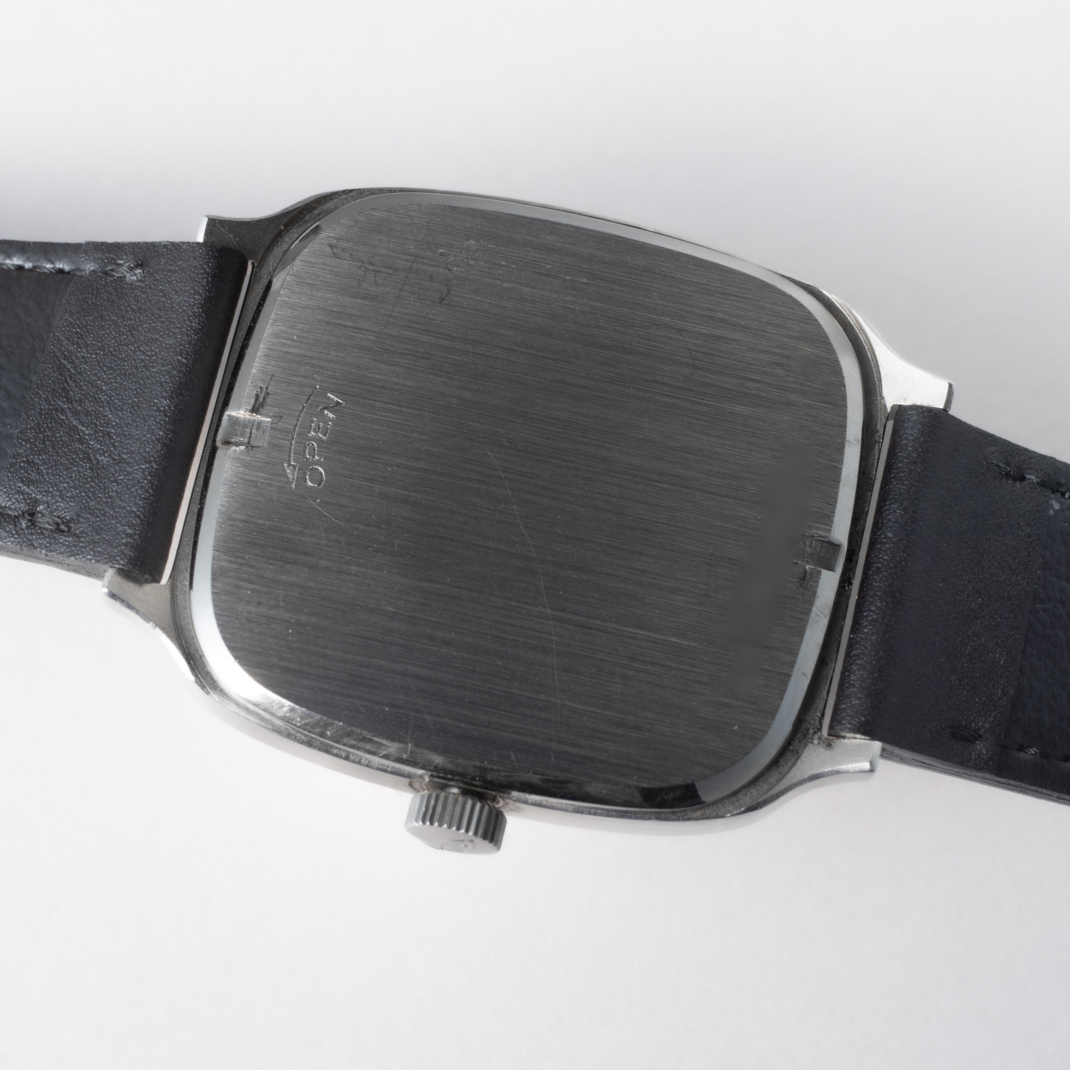 IWC	スクエアケース デイト 1978年製 ジャガールクルトムーブ 自動巻き Cal.3254