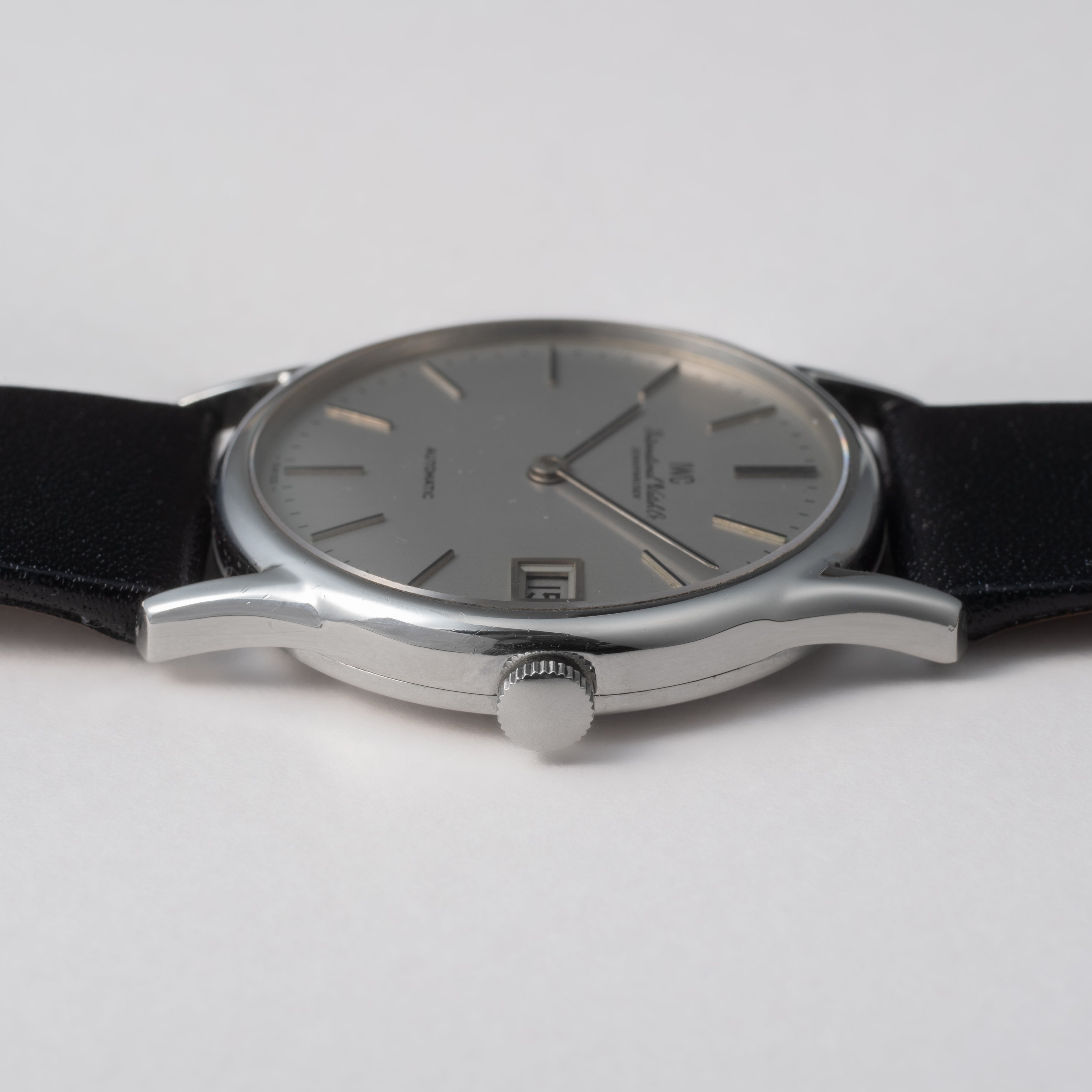 IWC	 ラウンドケース デイト 1979年製 ジャガールクルトムーブ 自動巻き Cal.3252