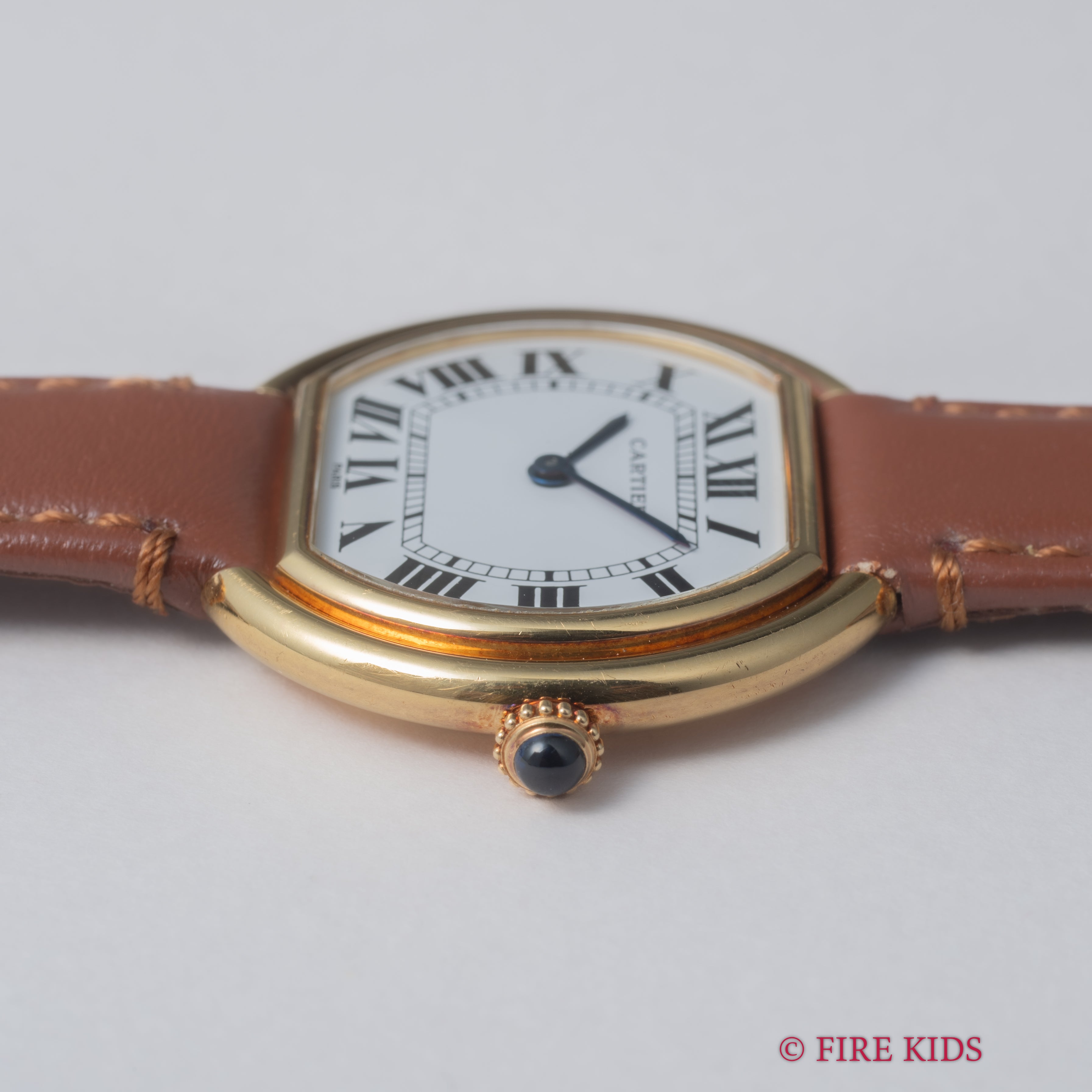 カルティエ エリプス LMサイズ 手巻き 1970年代製 Ref.78091 18金無垢イエローゴールド PARISダイヤル 純正尾錠付き