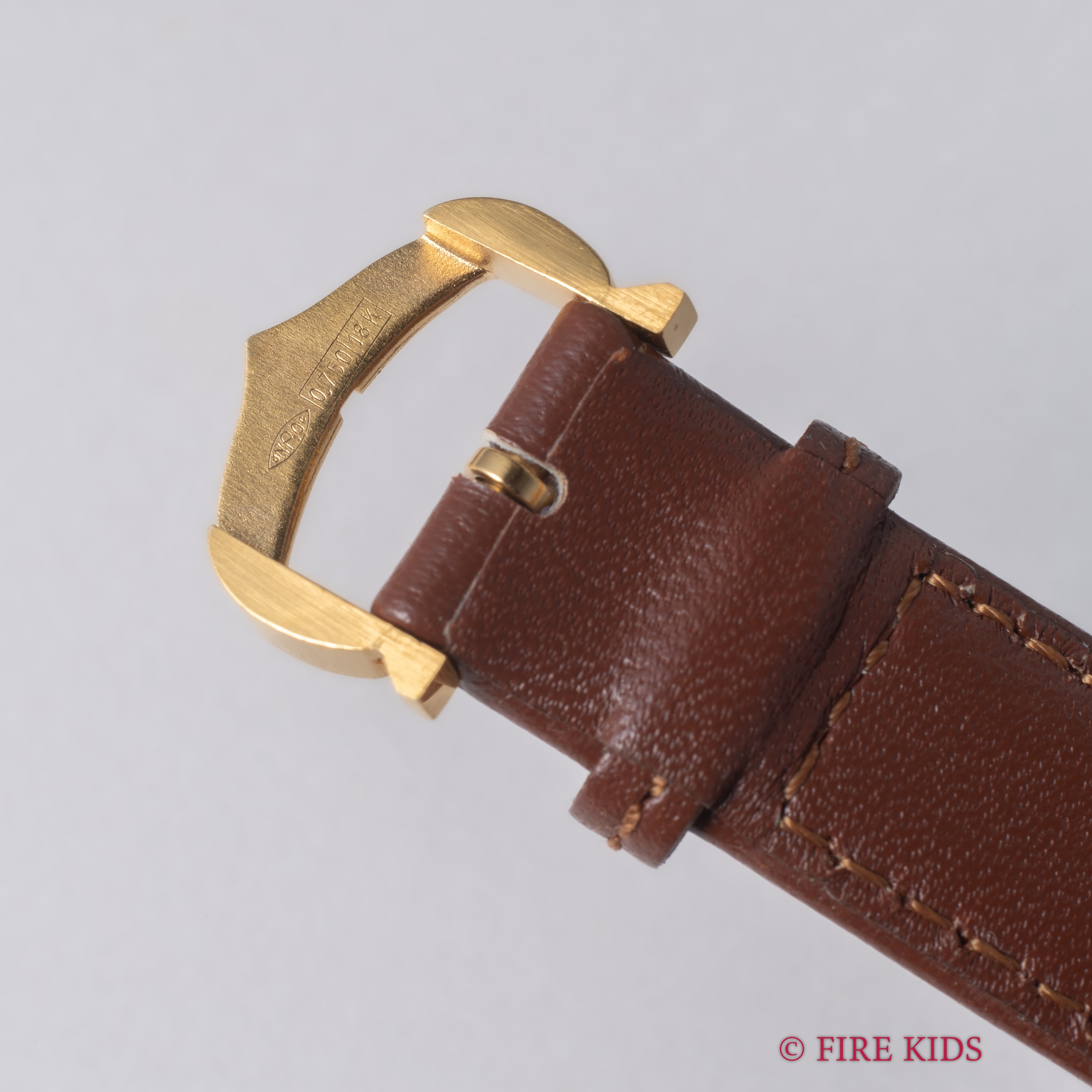 カルティエ エリプス LMサイズ 手巻き 1970年代製 Ref.78091 18金無垢イエローゴールド PARISダイヤル 純正尾錠付き