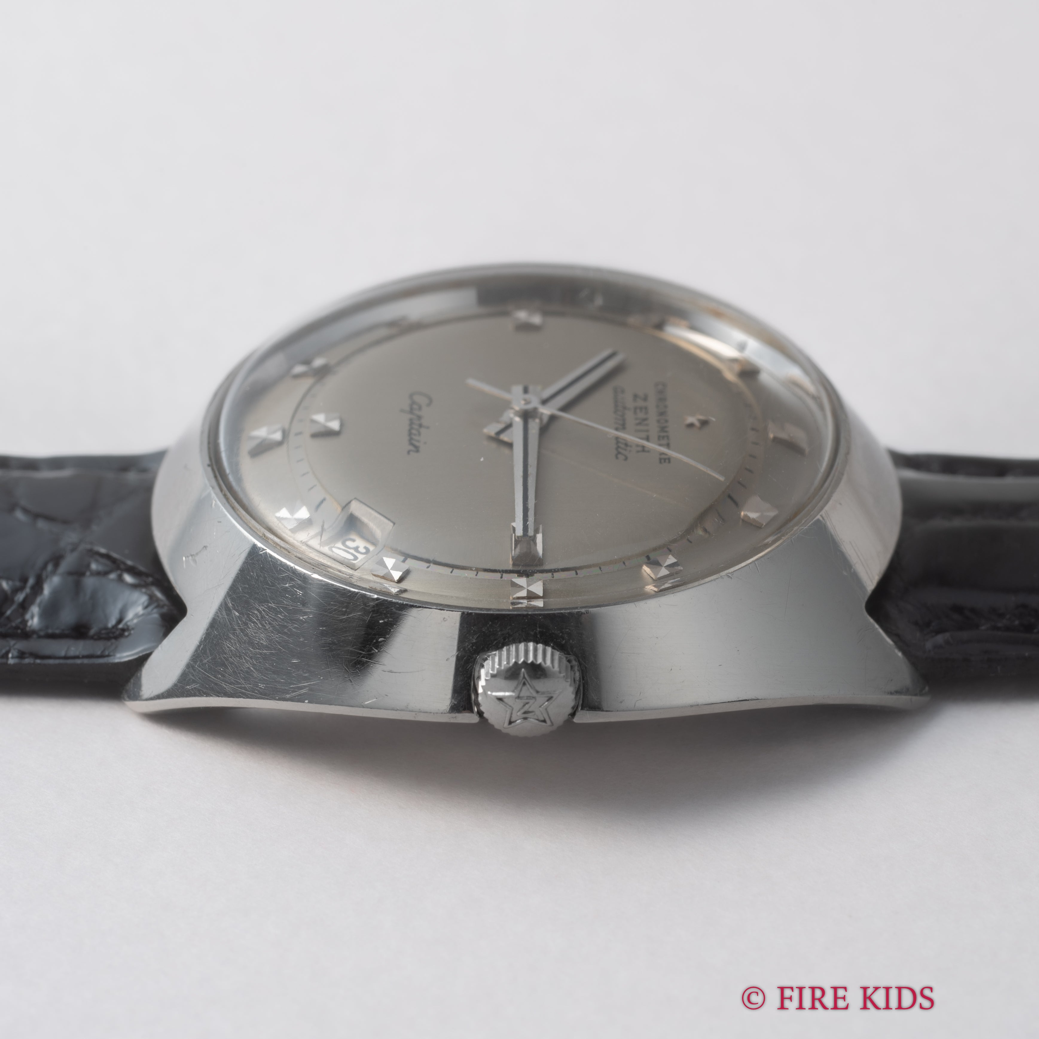 ゼニス キャプテンクロノメーター タートル 1960年代後半製 自動巻 Cal.2542PC