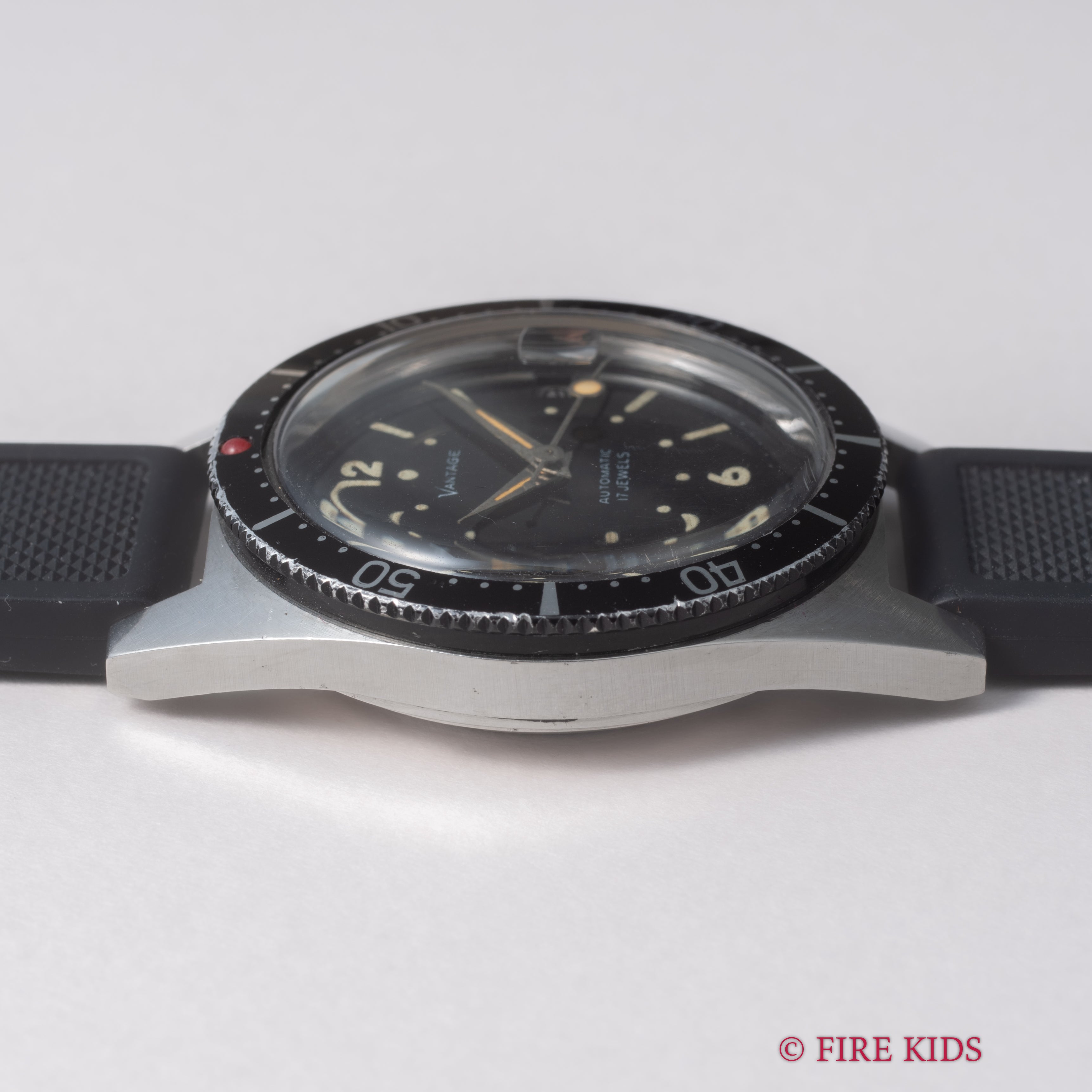 VANTAGE スキンダイバー セイコームーブ 1970年代製 回転ベゼル