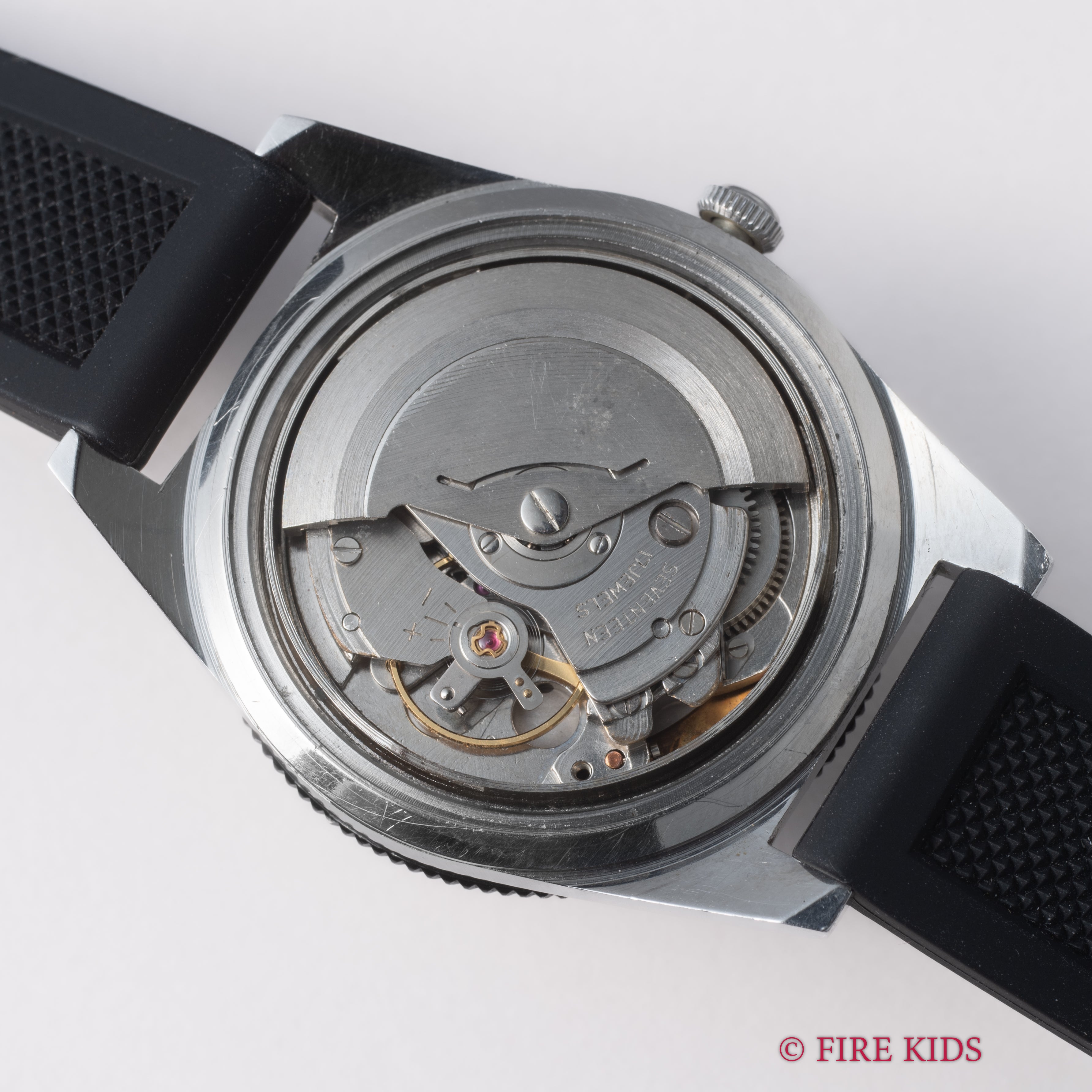 VANTAGE スキンダイバー セイコームーブ 1970年代製 回転ベゼル