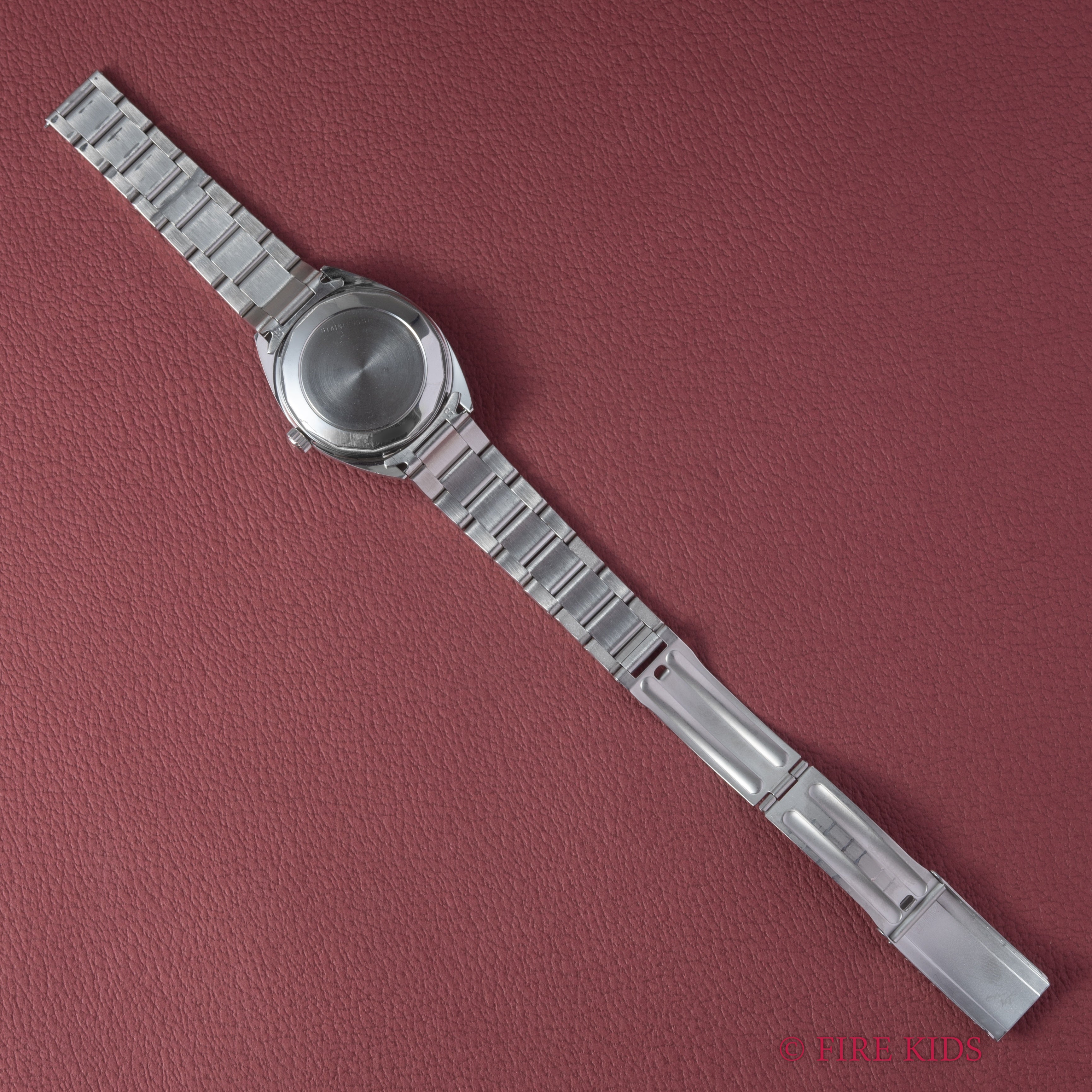 IWC	ヨットクラブ 1973年製 ノンデイト ブルーダイヤル ペラトン式自動巻 箱・ギャラ付 純正3連ブレス