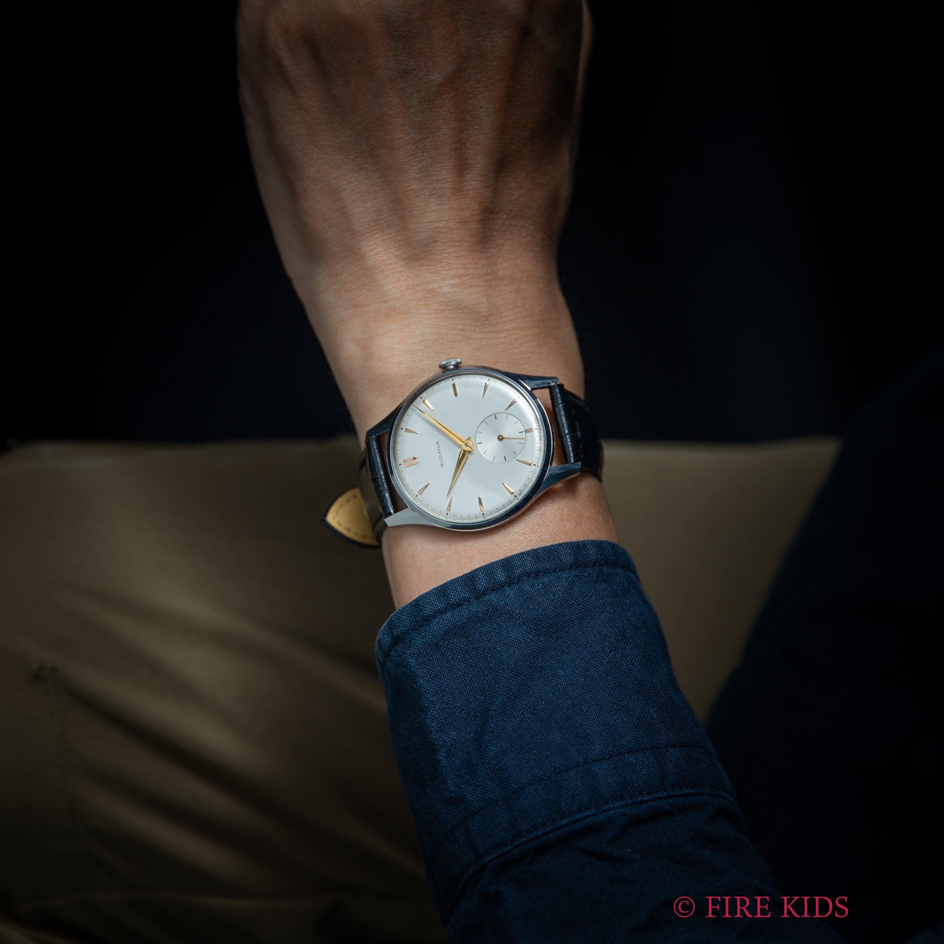 ロダニア ラウンドモデル 1960年代製 スモールセコンド 手巻き Cal.1130