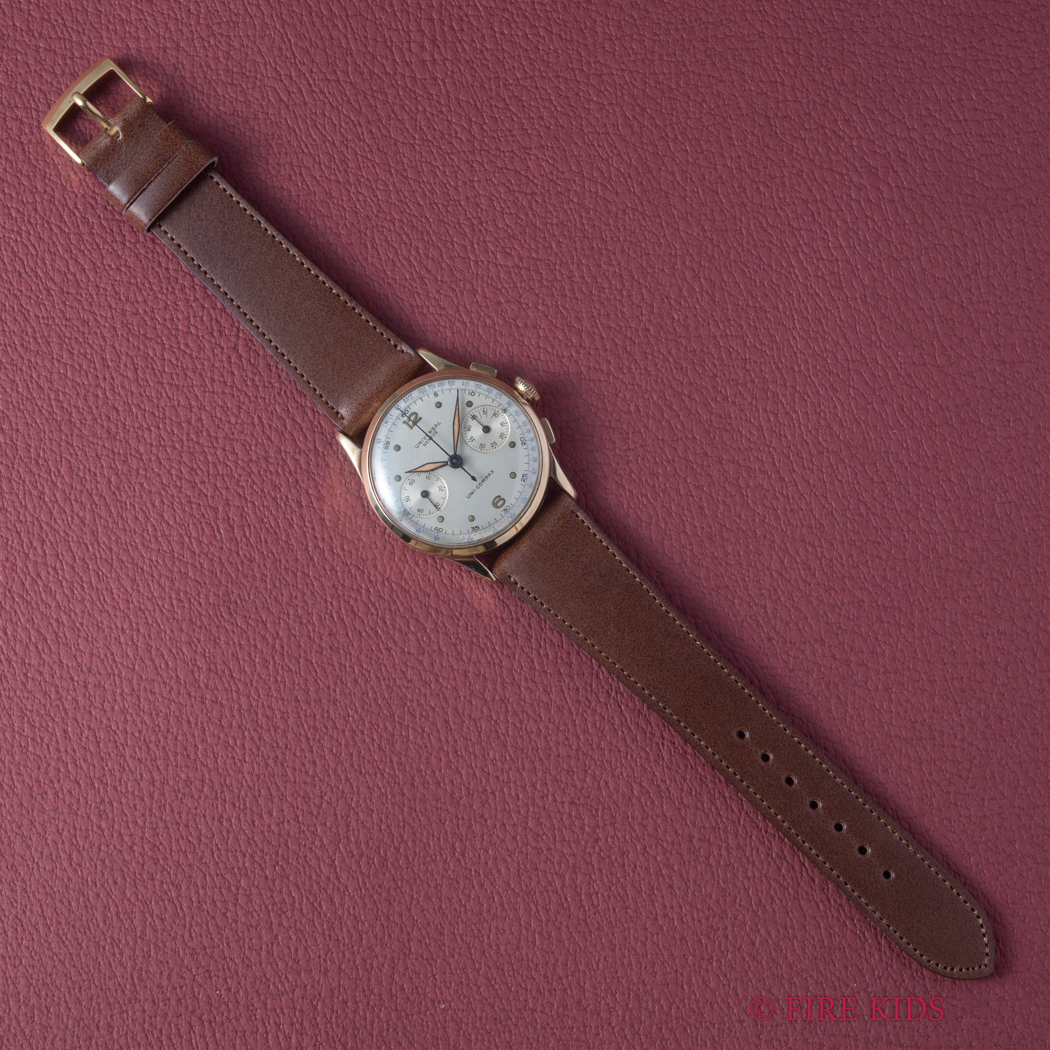 ユニバーサル・ジュネーブ 14金無垢ユニコンパックス 1940年代製 手巻 Cal.285 2レジスタークロノグラフ