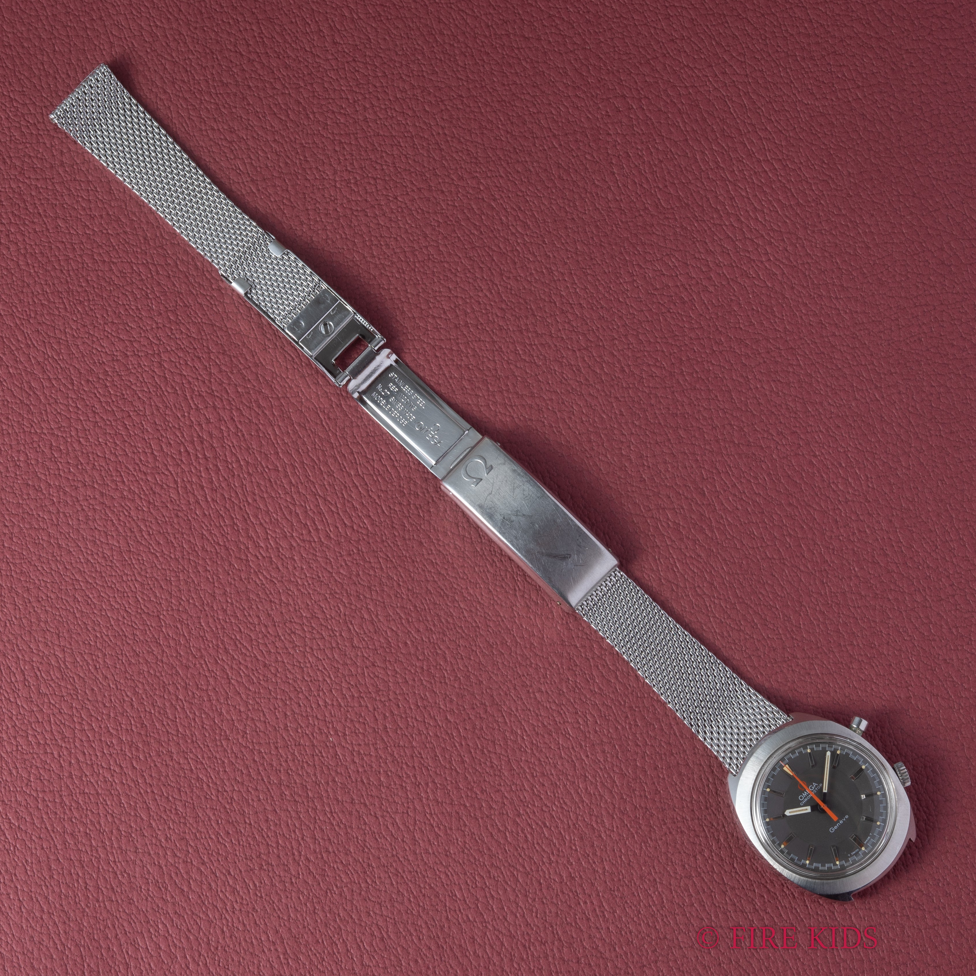 オメガ クロノストップ 1968年製 Ref.145.009 手巻 Cal.865 純正メッシュブレス