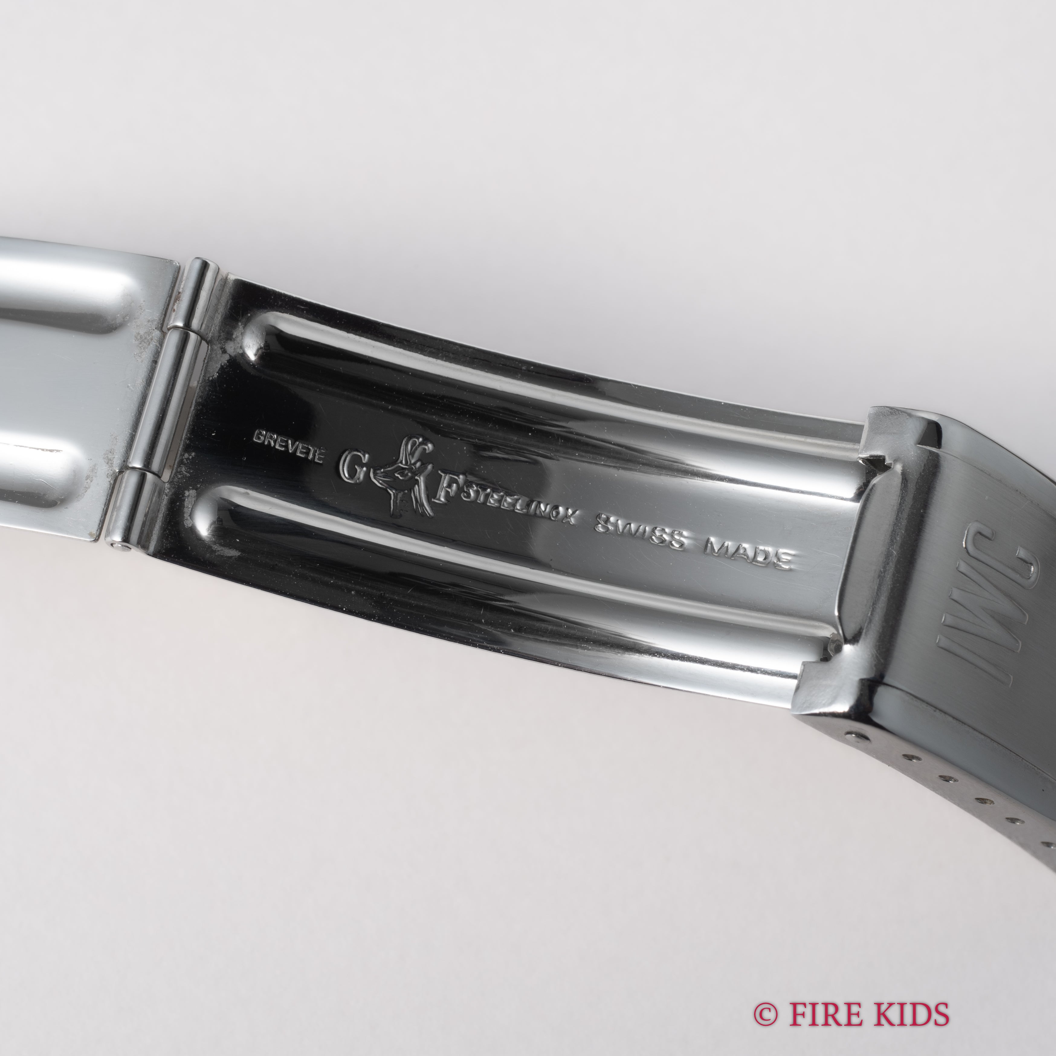 IWC TVスクリーン 1974年製 ブルーダイヤル ペラトン式自動巻Cal.8541B 純正ブレス付き