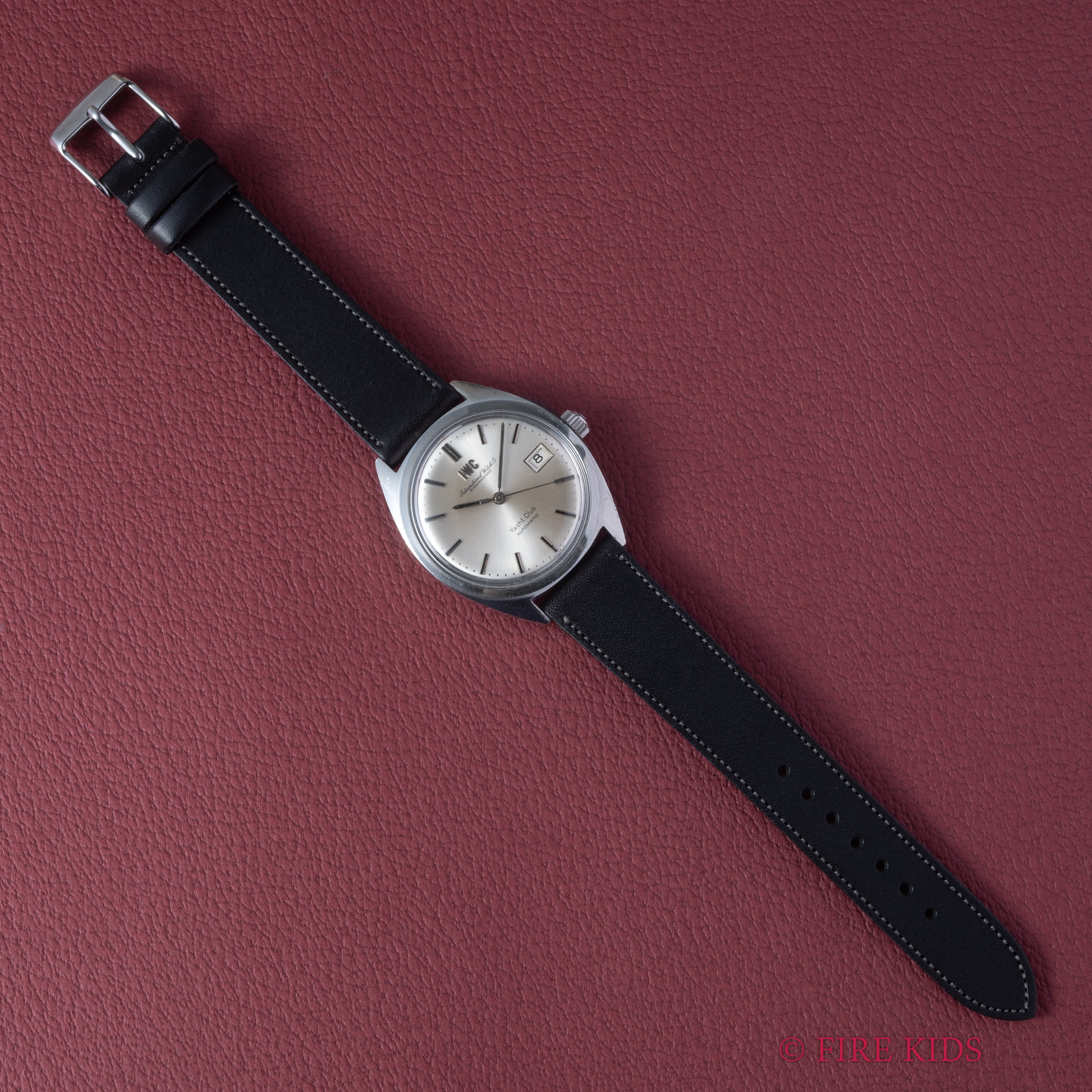 IWC ヨットクラブ 1967年製 Ref.R811A ペラトン式自動巻 Cal.8541 シルバーダイヤル