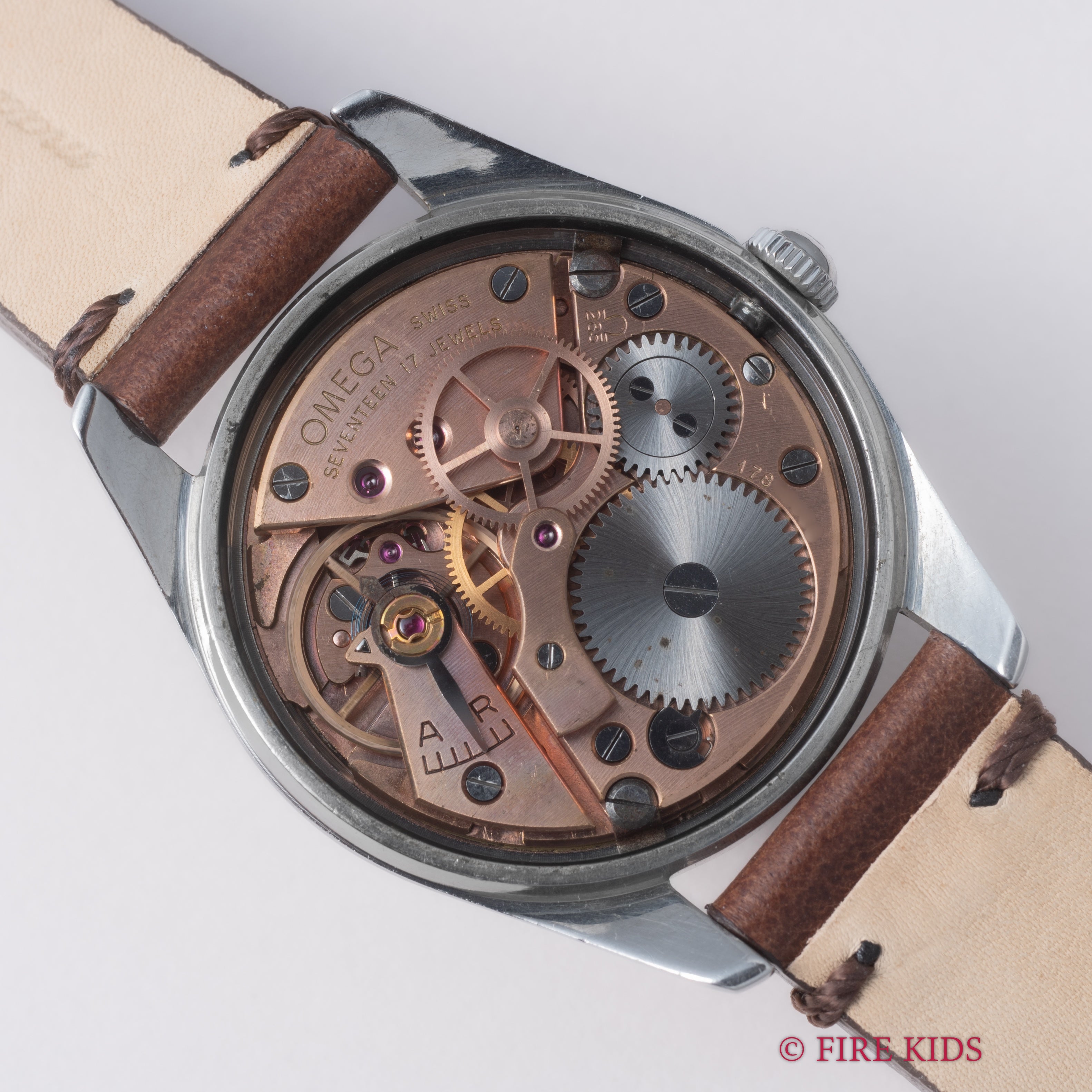 オメガ シーマスター Ref.2996-4SC 1960年製 Cal.285 手巻き 30㎜キャリバー ランチェロケース