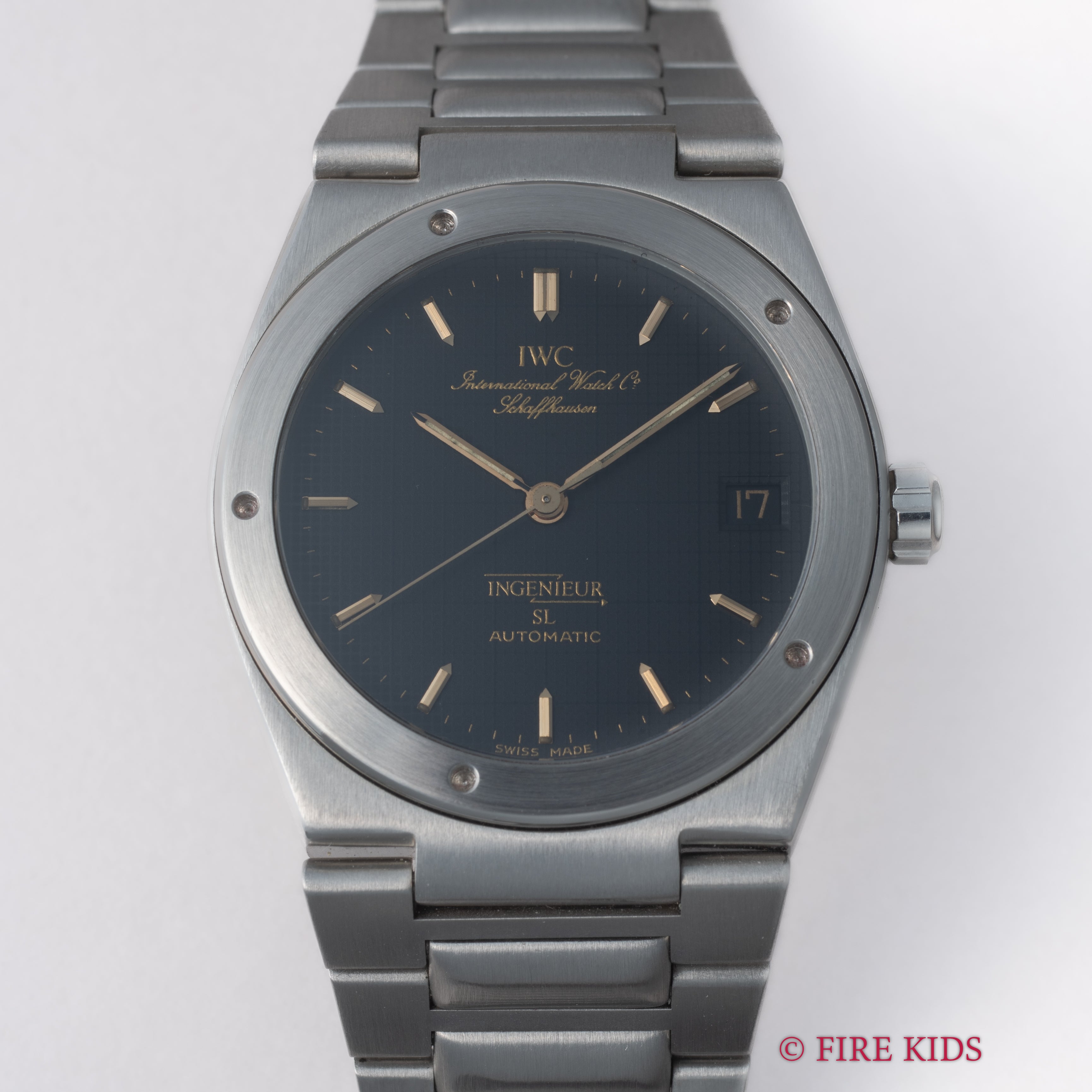 IWC インヂュニア SL 1987年製 Ref.3506 黒文字盤 ジェンタデザイン 耐磁時計 自動巻きクロノメーター アーカイブ付き