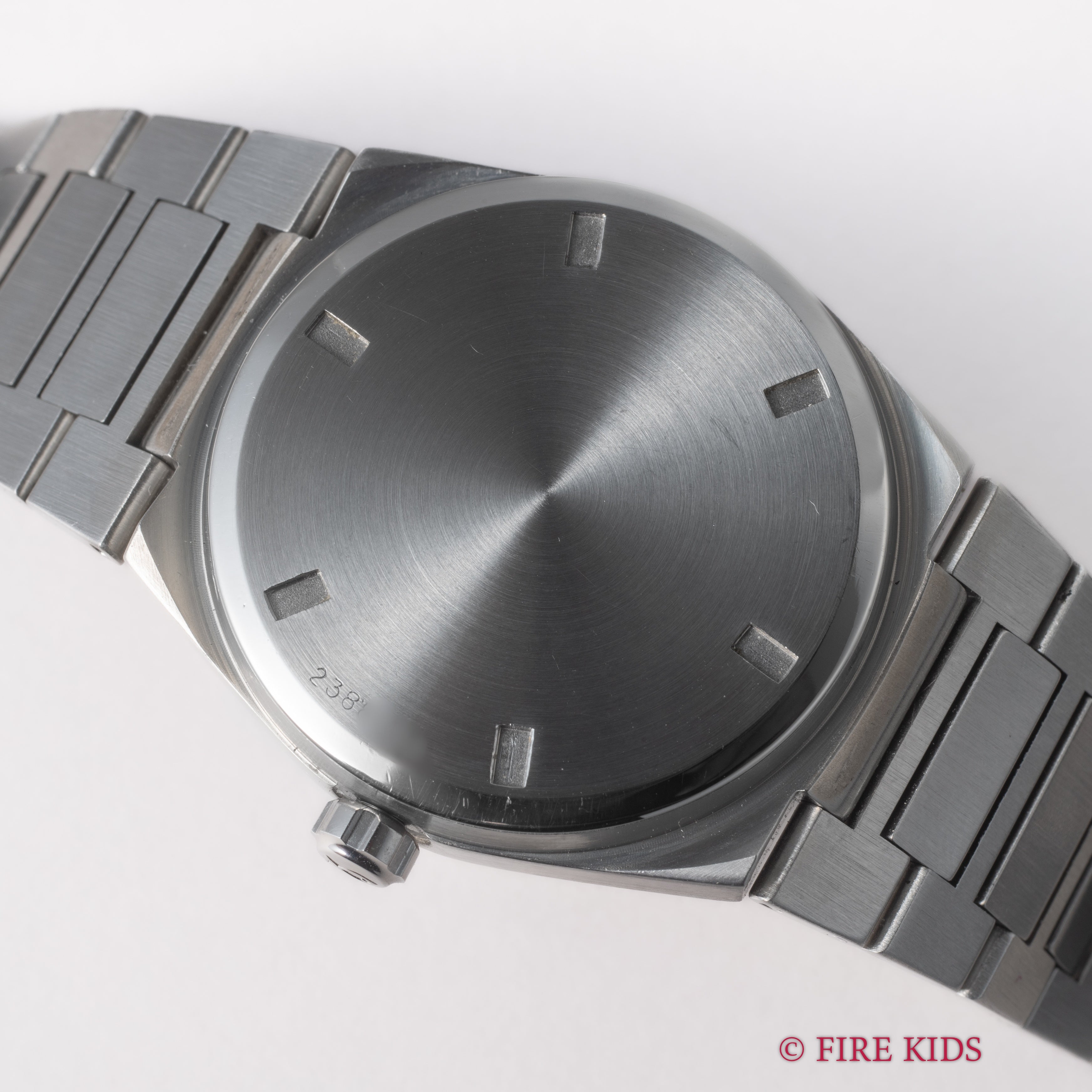 IWC インヂュニア SL 1987年製 Ref.3506 黒文字盤 ジェンタデザイン 耐磁時計 自動巻きクロノメーター アーカイブ付き