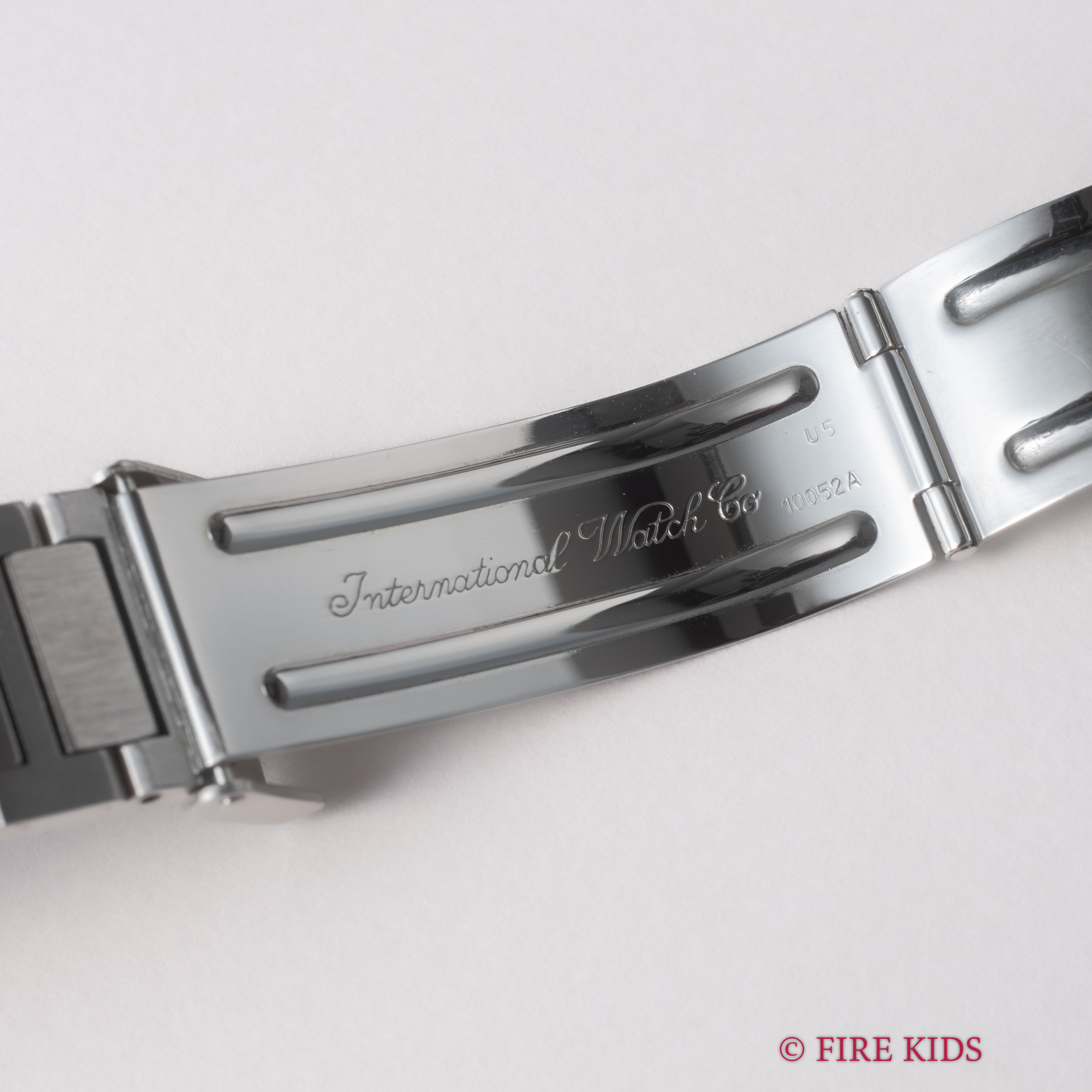 IWC インヂュニア SL 1987年製 Ref.3506 黒文字盤 ジェンタデザイン 耐磁時計 自動巻きクロノメーター アーカイブ付き