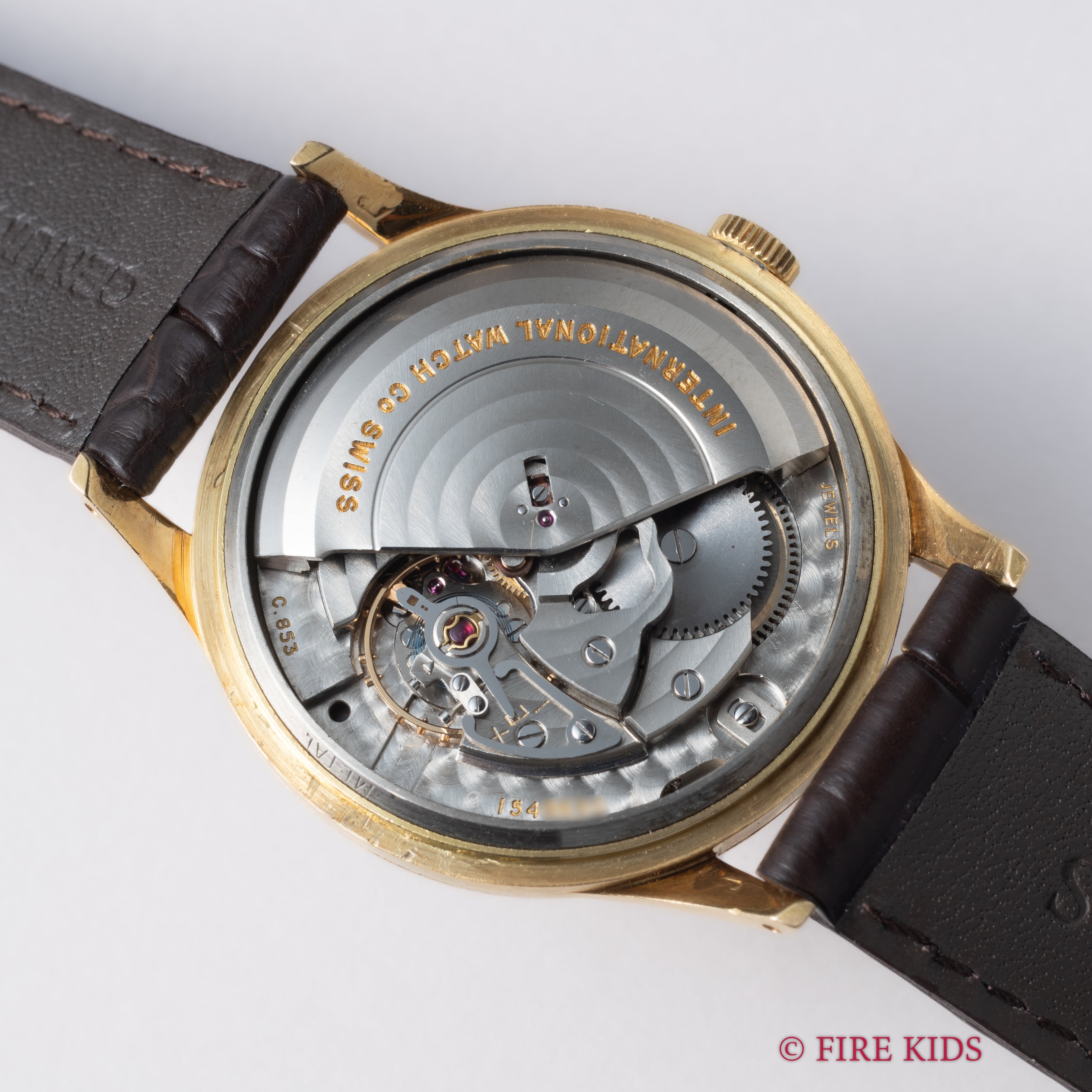 IWC ラウンドケース 1962年製 18金無垢イエローゴールド Cal.853 ノンデイト自動巻き 純正尾錠、革ベルト付き