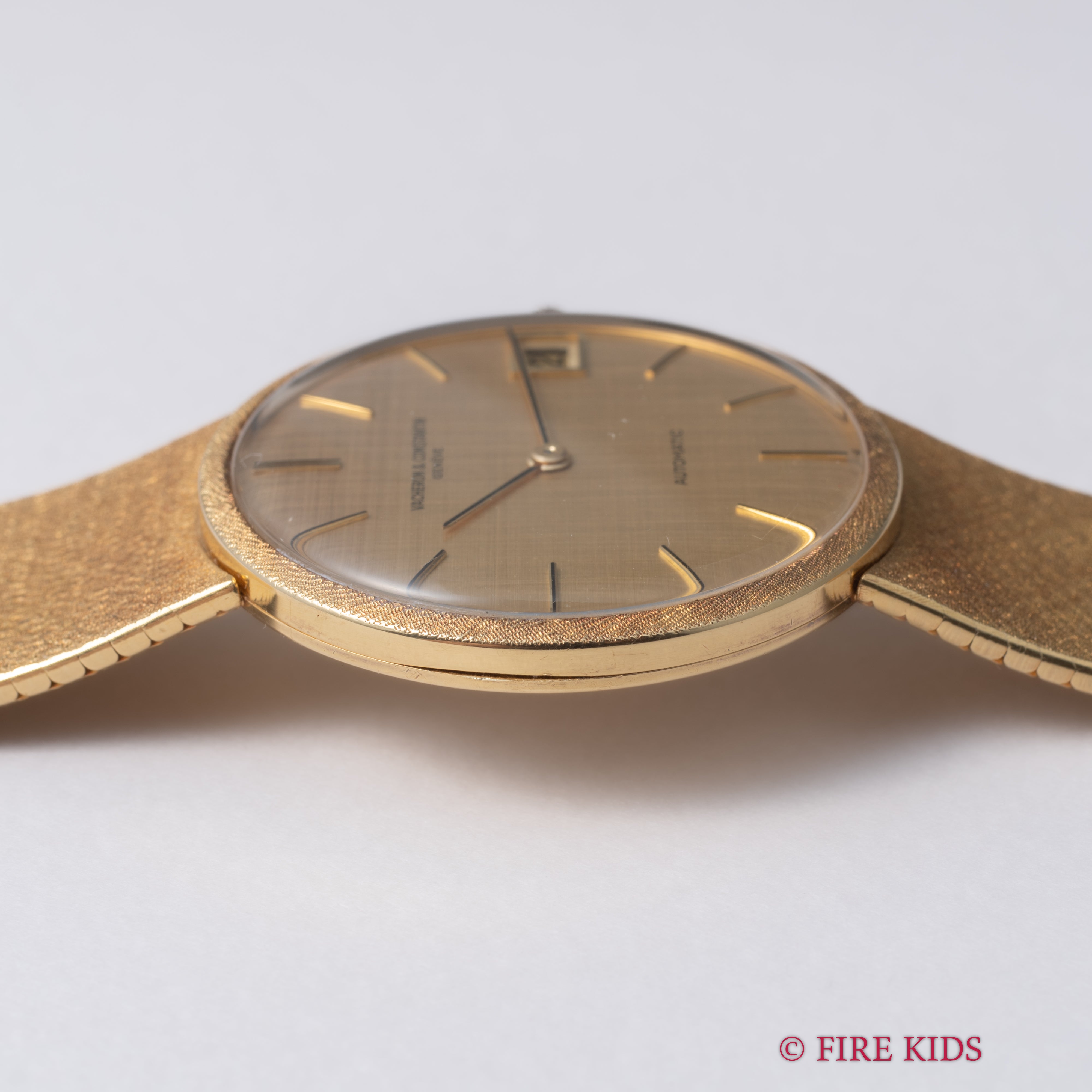 ヴァシュロン・コンスタンタン 18金無垢ブレス一体型エクストラフラット 1970年代製 自動巻 Cal.K1121