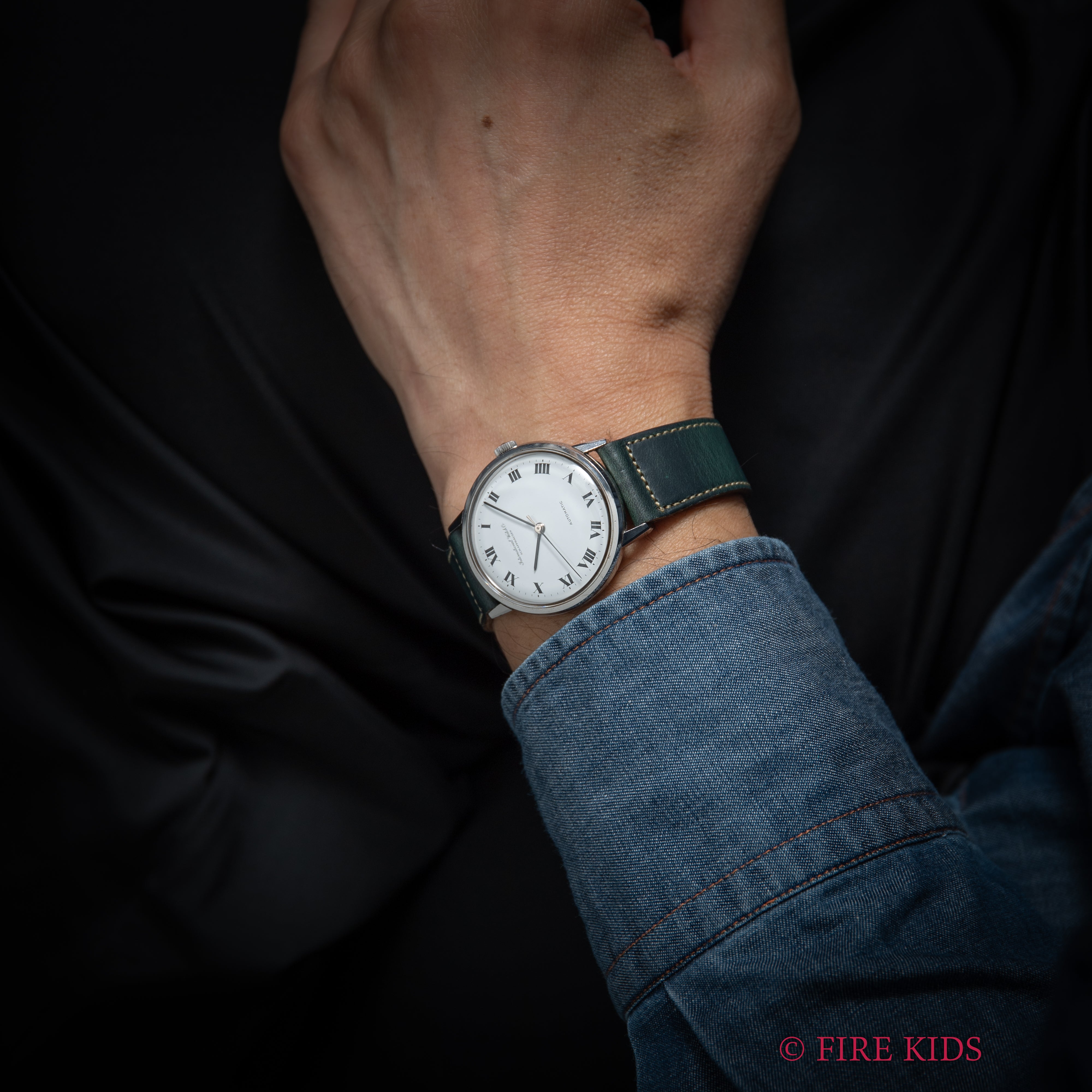 IWC ラウンドモデル オートマチック ホワイトローマンダイヤル 1965年製 お魚リューズ