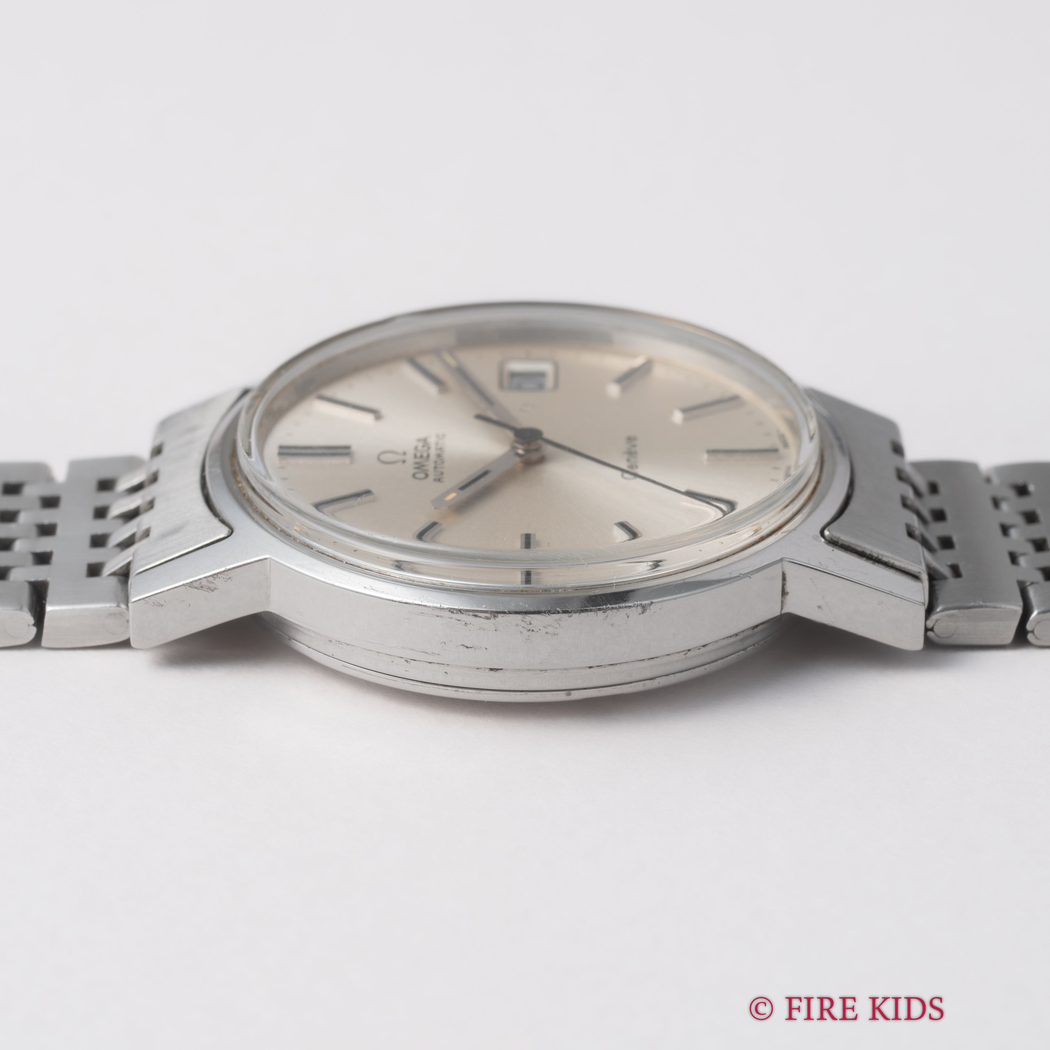 オメガ ジュネーブ 1973年製 シルバーダイヤル 純正ブレス付き ハイビート自動巻き