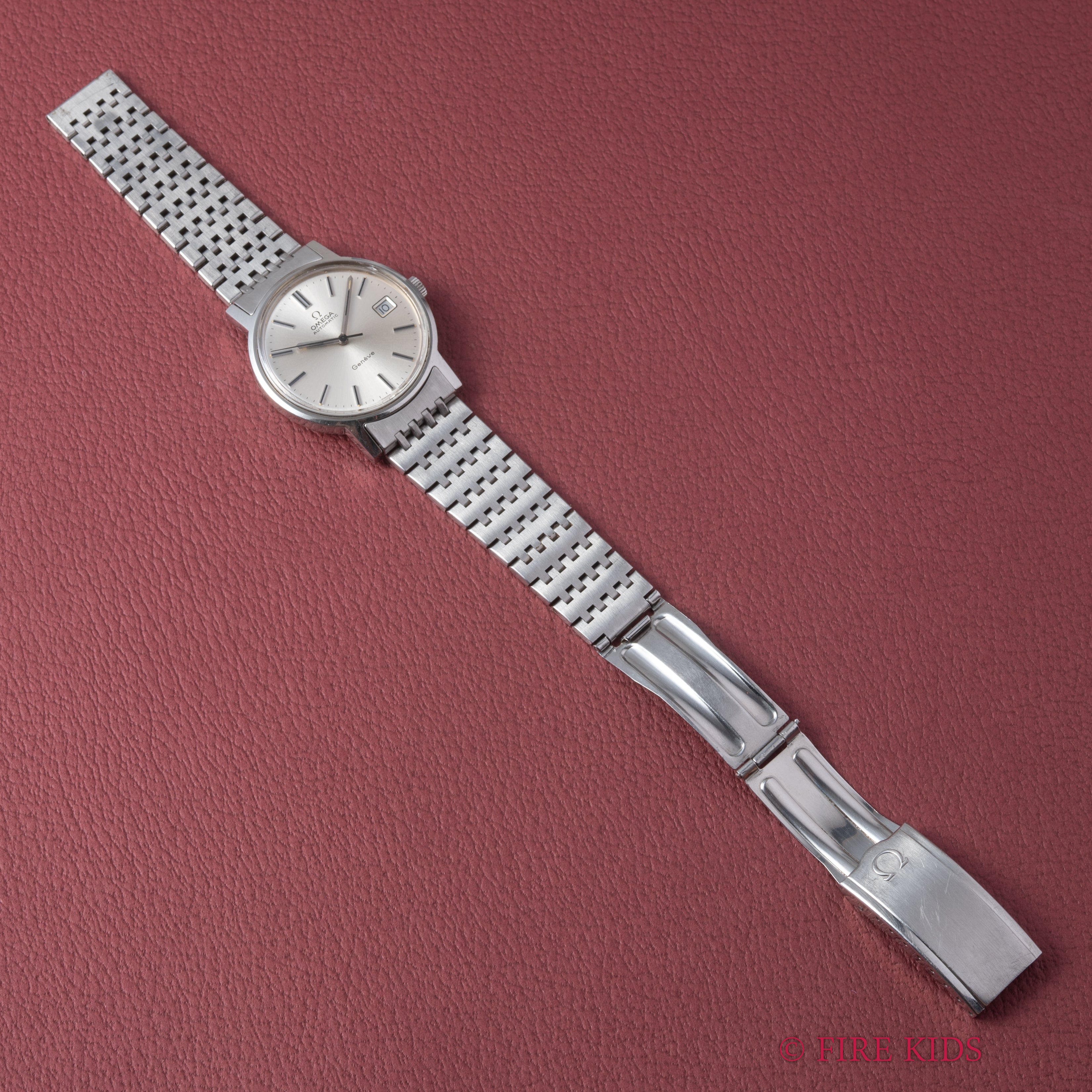 オメガ ジュネーブ 1973年製 シルバーダイヤル 純正ブレス付き ハイビート自動巻き