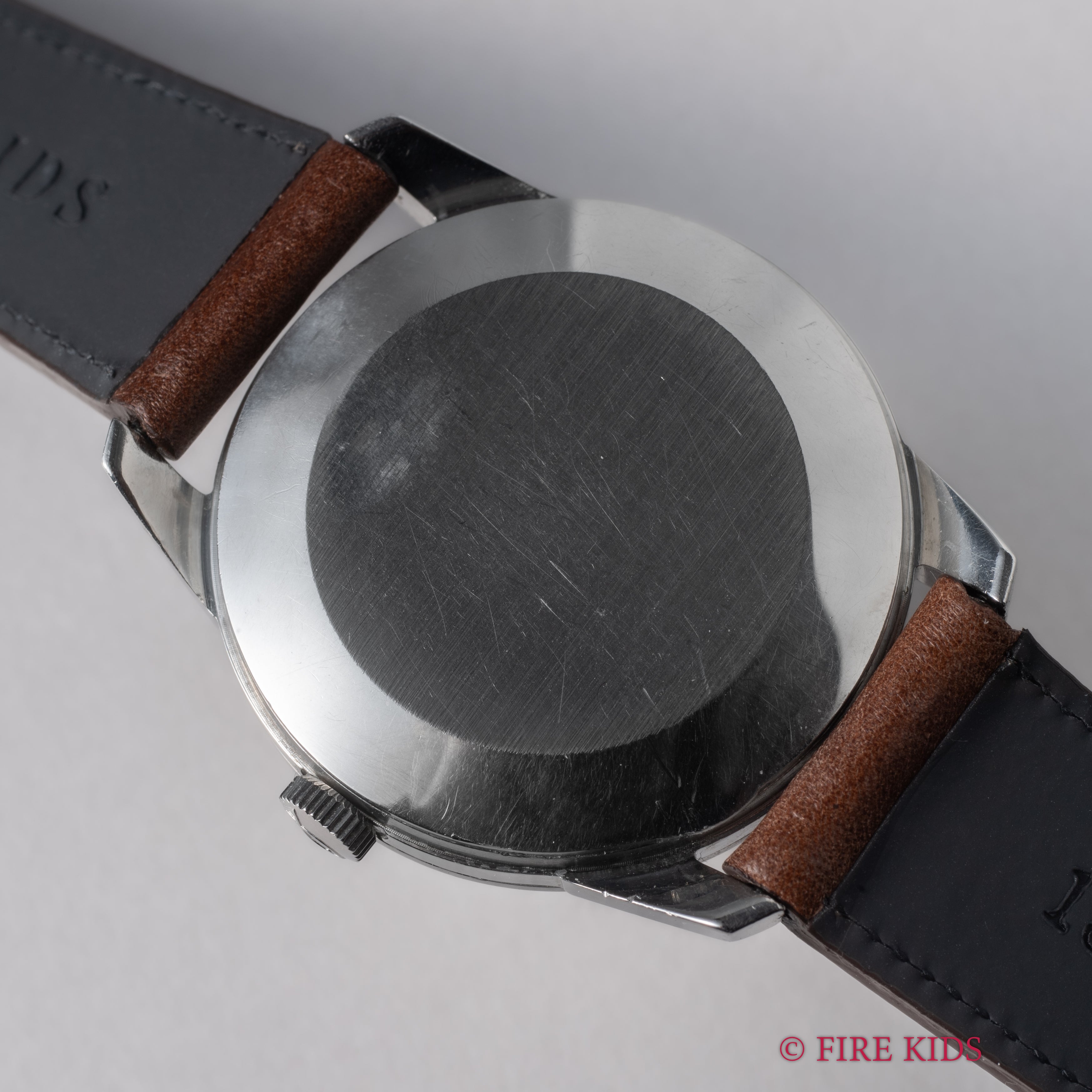 IWC 1967年製 ラウンドケース ペラトン式自動巻き Cal.854 R810A お魚リューズ ノンデイト