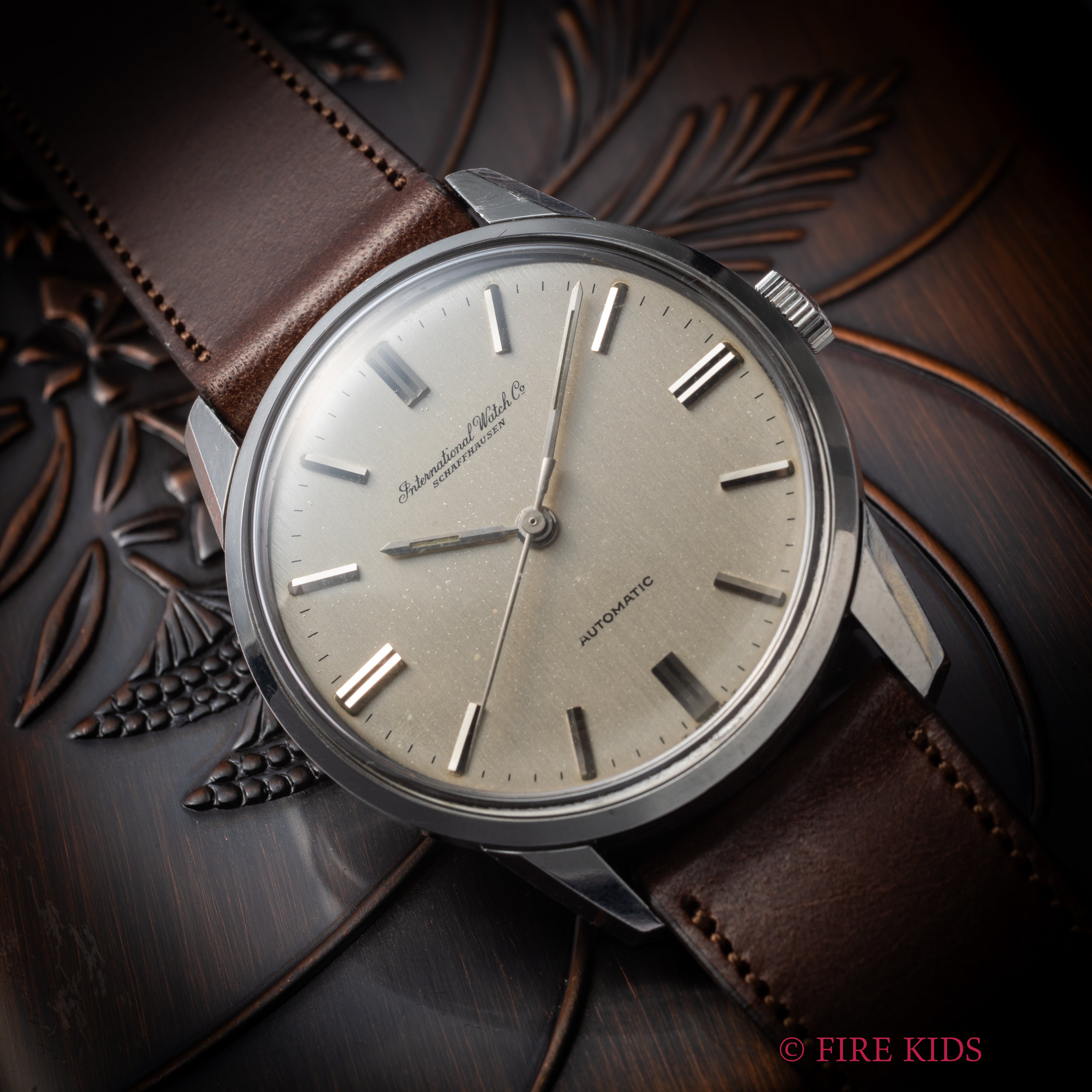 IWC 1967年製 ラウンドケース ペラトン式自動巻き Cal.854 R810A お魚リューズ ノンデイト