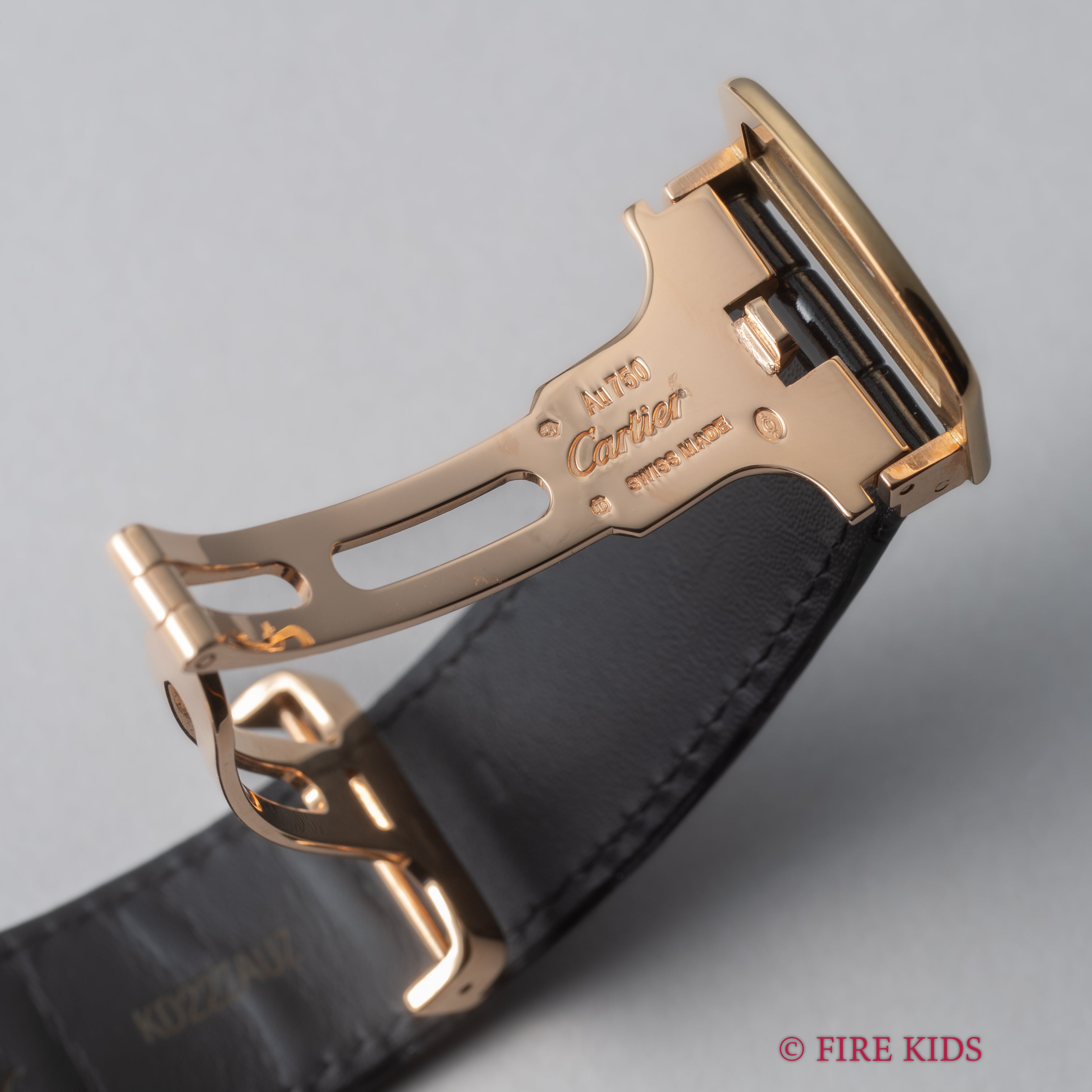 カルティエ 18金無垢パシャ 1990年代製 自動巻き ホワイトローマンダイヤル 純正18金無垢Dバックル付